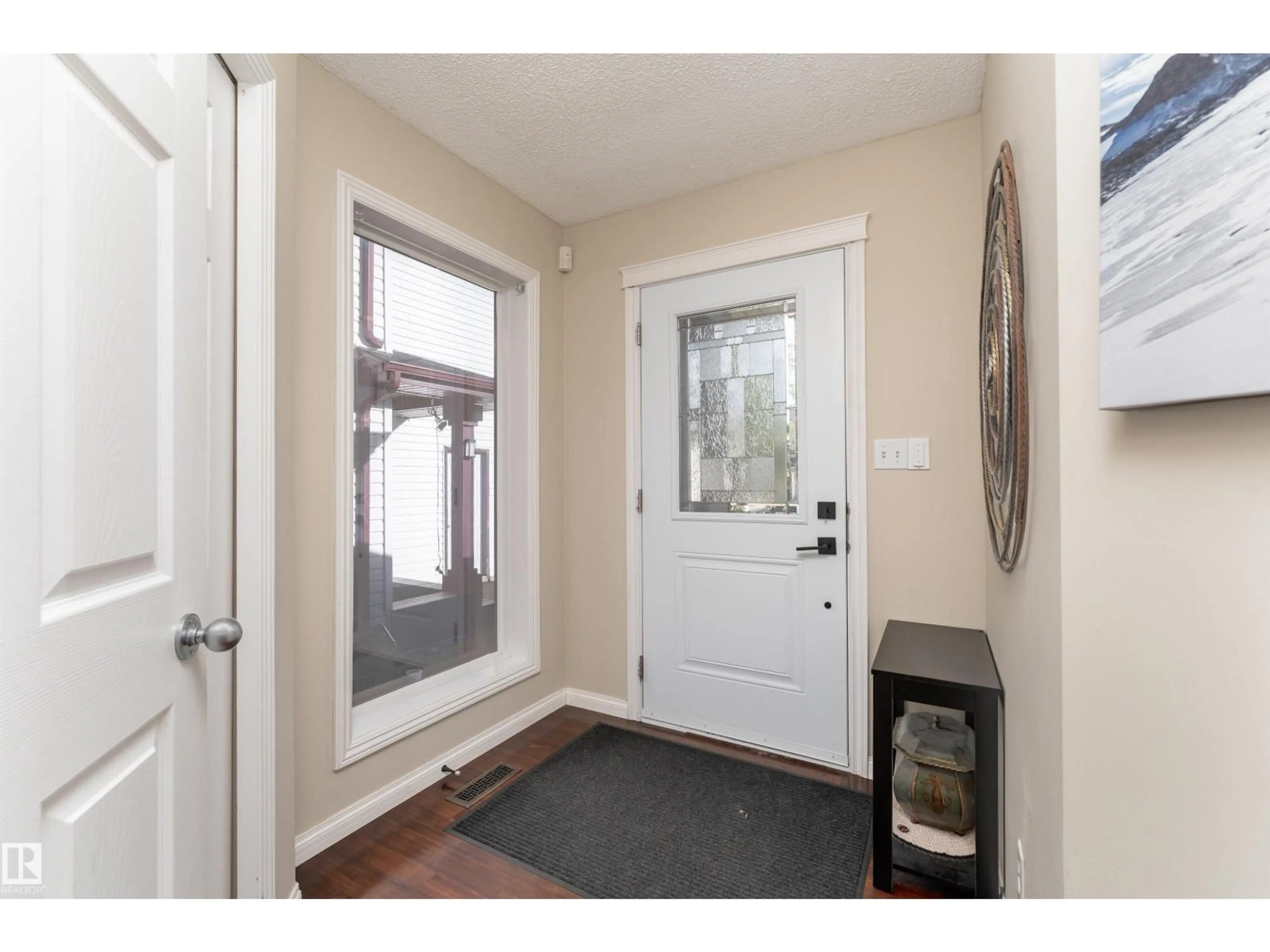 Indoor entryway for NW - 2168 37B AV, Edmonton Alberta T6T1R6