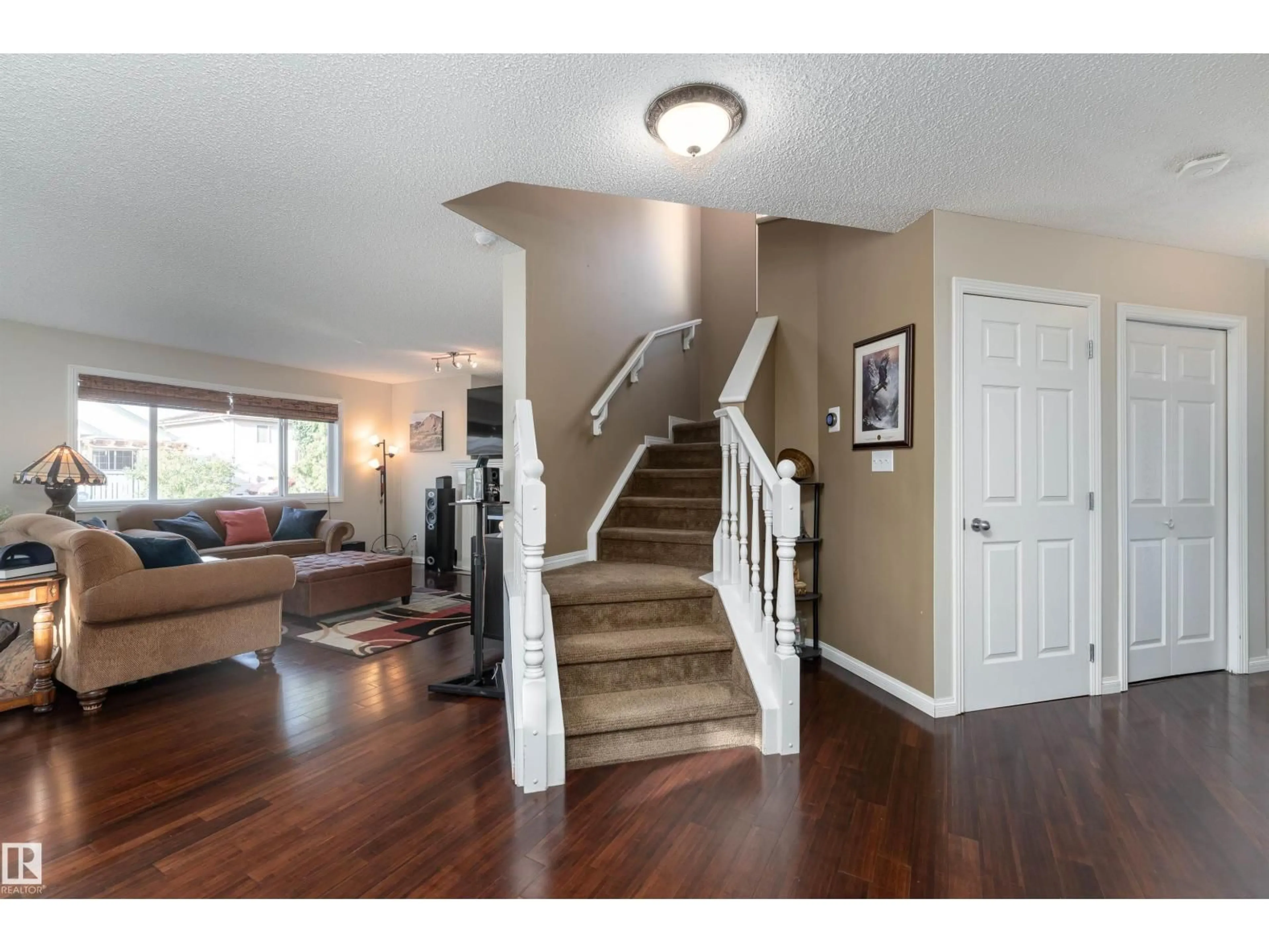 Indoor entryway for NW - 2168 37B AV, Edmonton Alberta T6T1R6