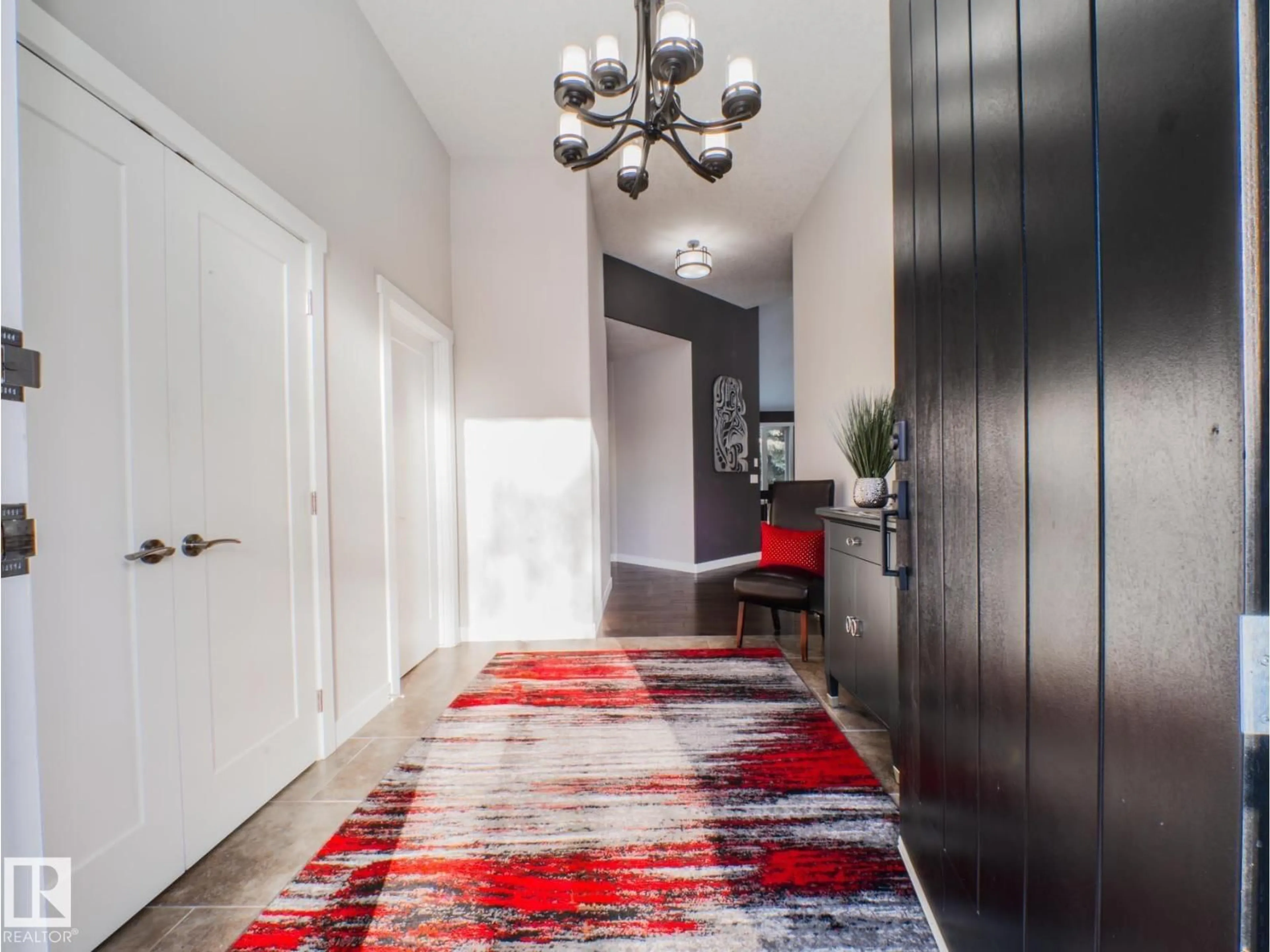 Indoor entryway for 231 75 ST, Edmonton Alberta T6X1A3