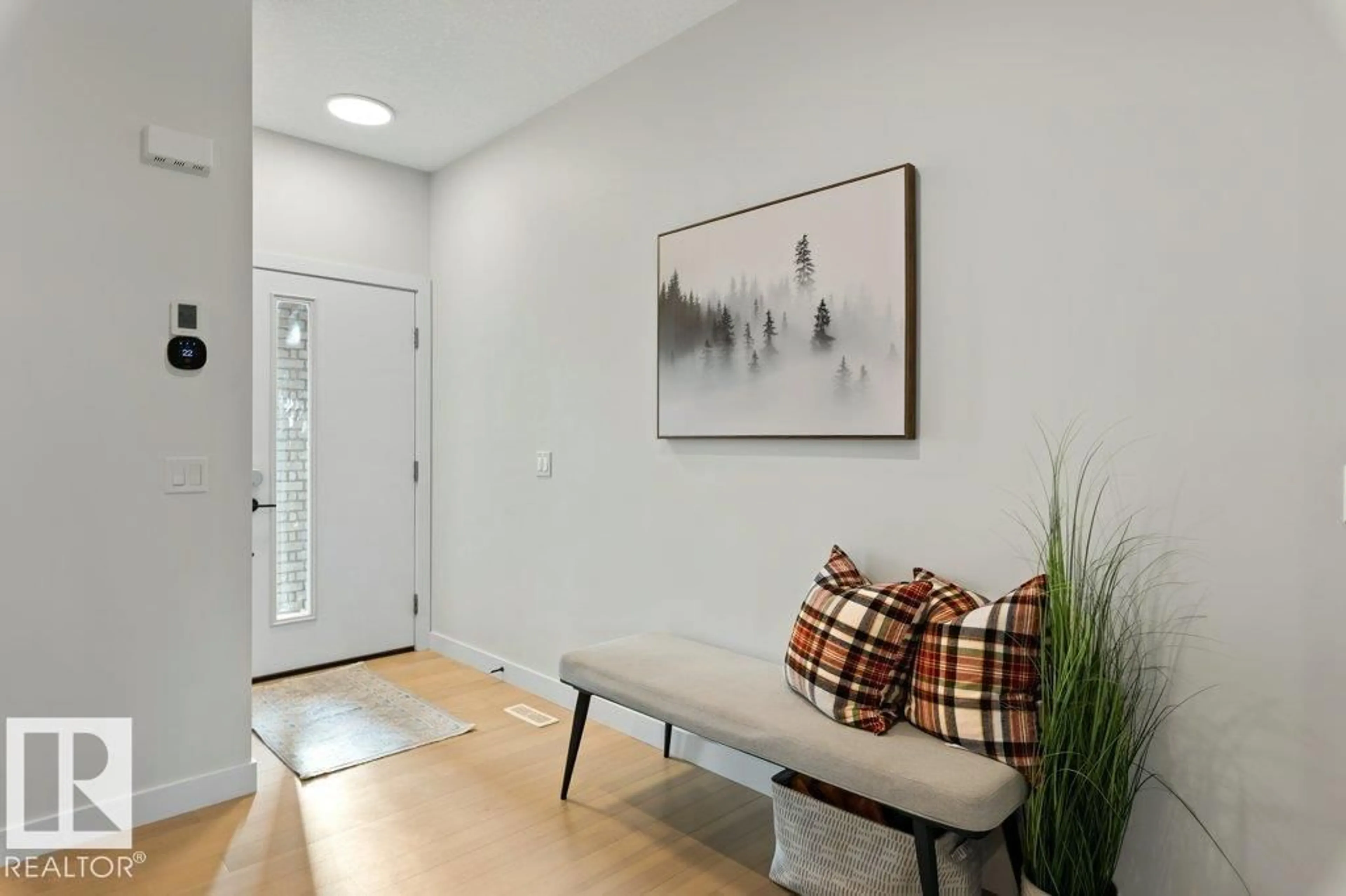 Indoor entryway for 20876 131 AV, Edmonton Alberta T5S0P1