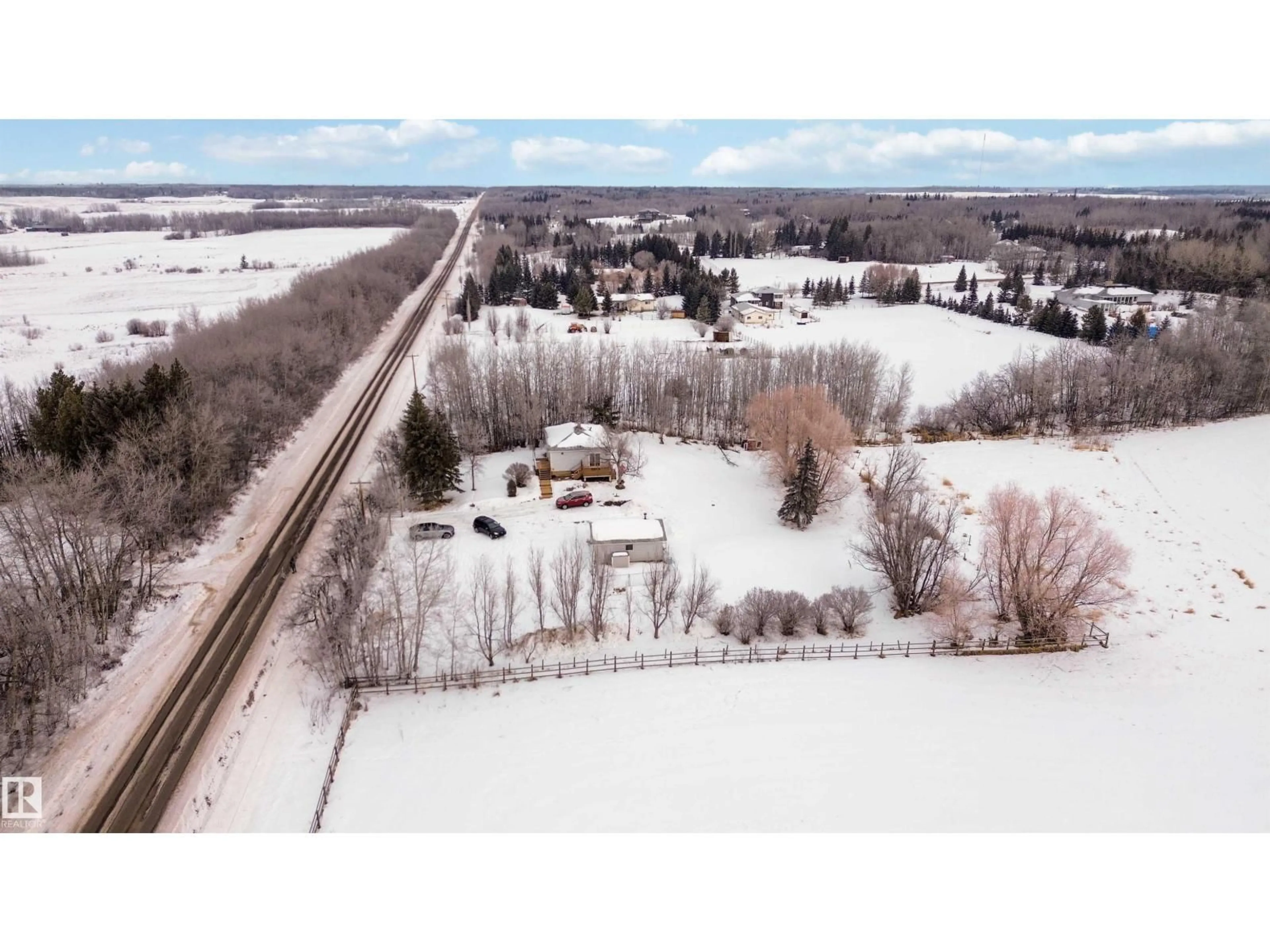 A pic from outside/outdoor area/front of a property/back of a property/a pic from drone, street for 51139 RGE ROAD 231, Rural Strathcona County Alberta T2W2P5