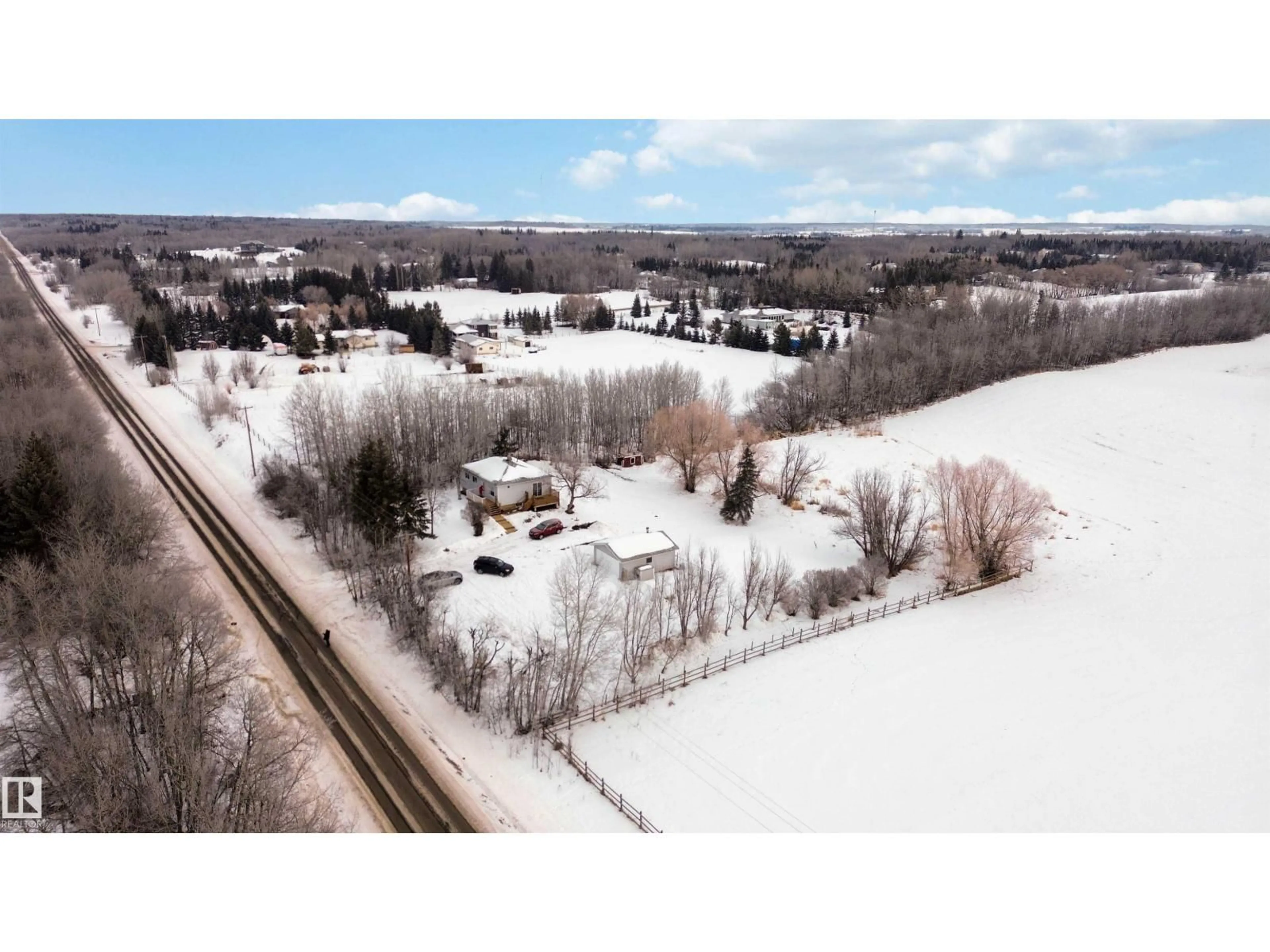 A pic from outside/outdoor area/front of a property/back of a property/a pic from drone, unknown for 51139 RGE ROAD 231, Rural Strathcona County Alberta T2W2P5