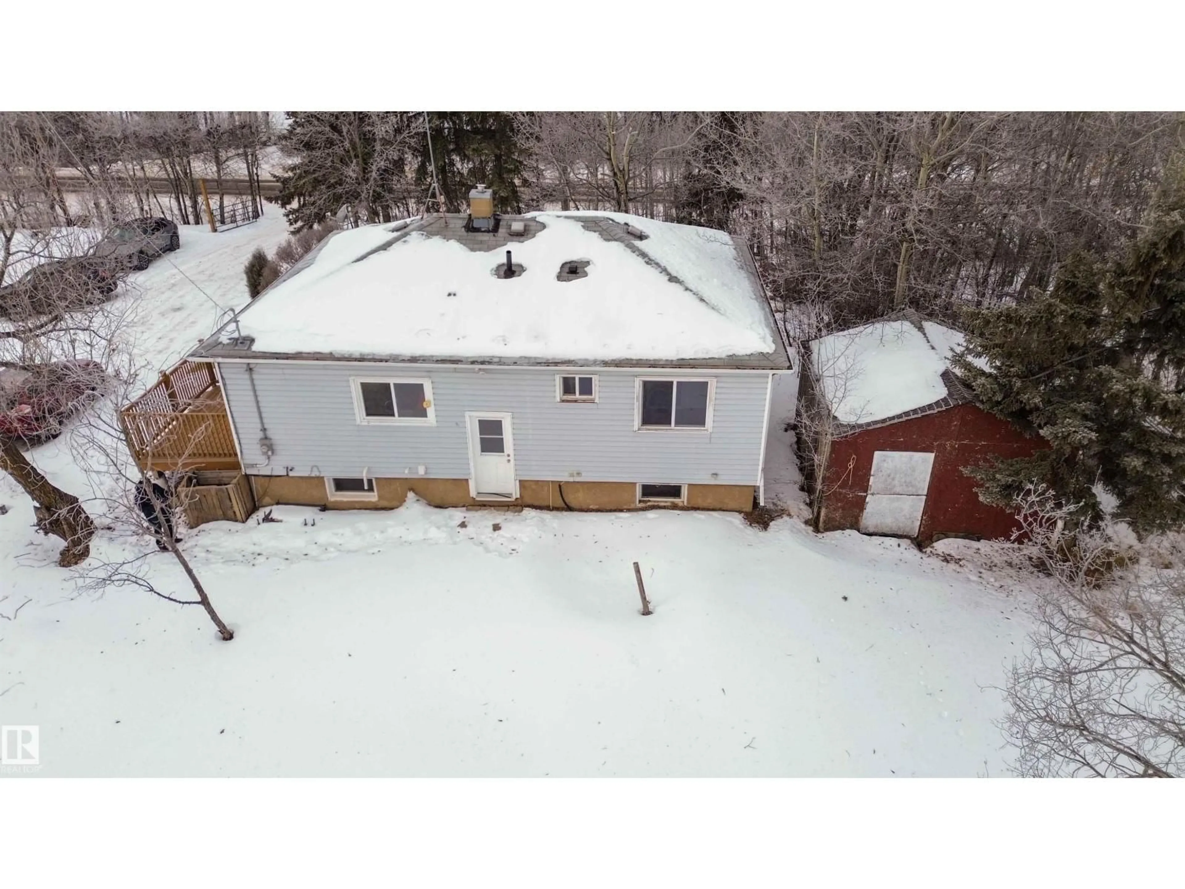 A pic from outside/outdoor area/front of a property/back of a property/a pic from drone, street for 51139 RGE ROAD 231, Rural Strathcona County Alberta T2W2P5