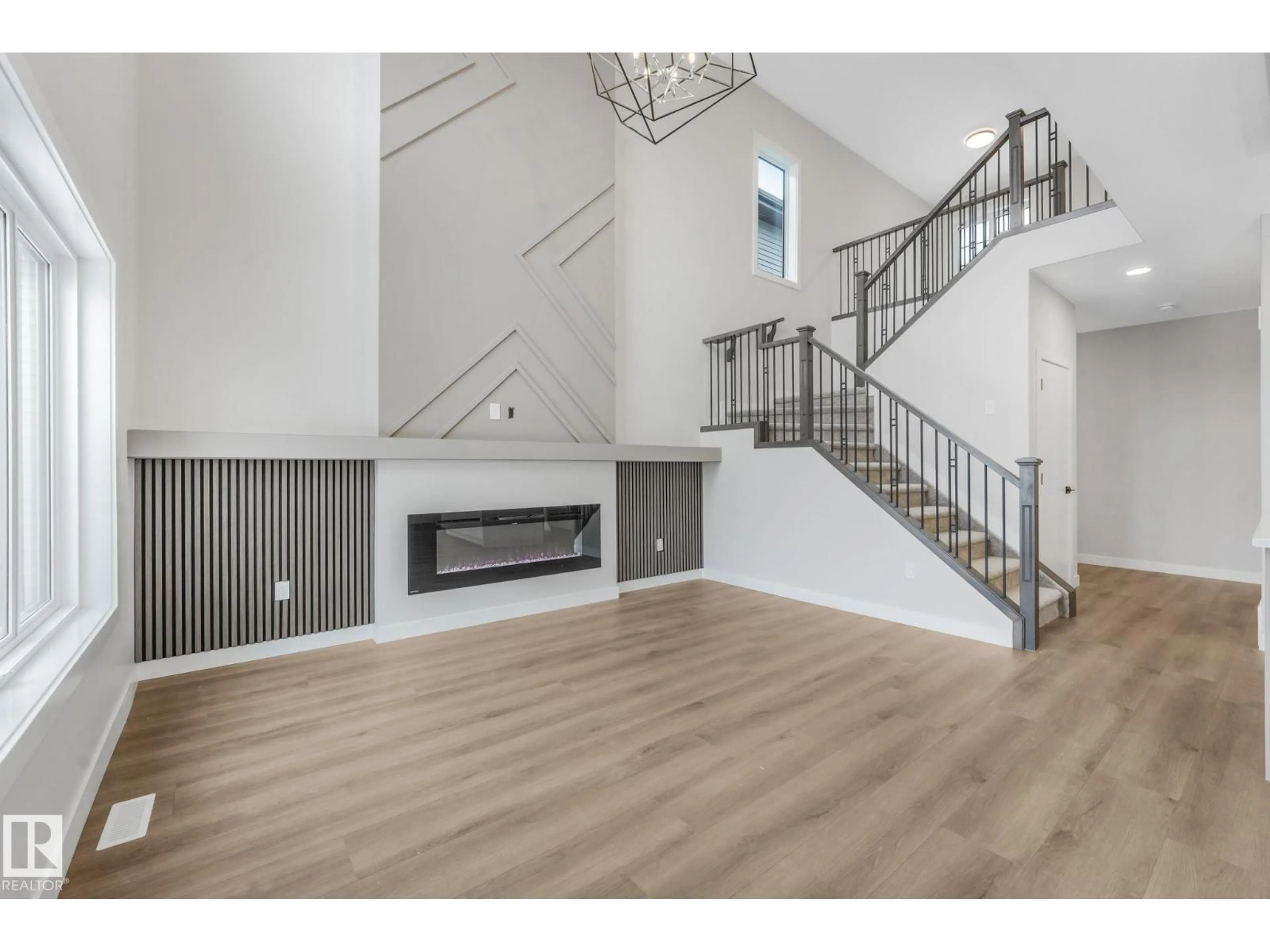 Unknown for 8 DALQUIST BAY, Leduc Alberta T9E1N7