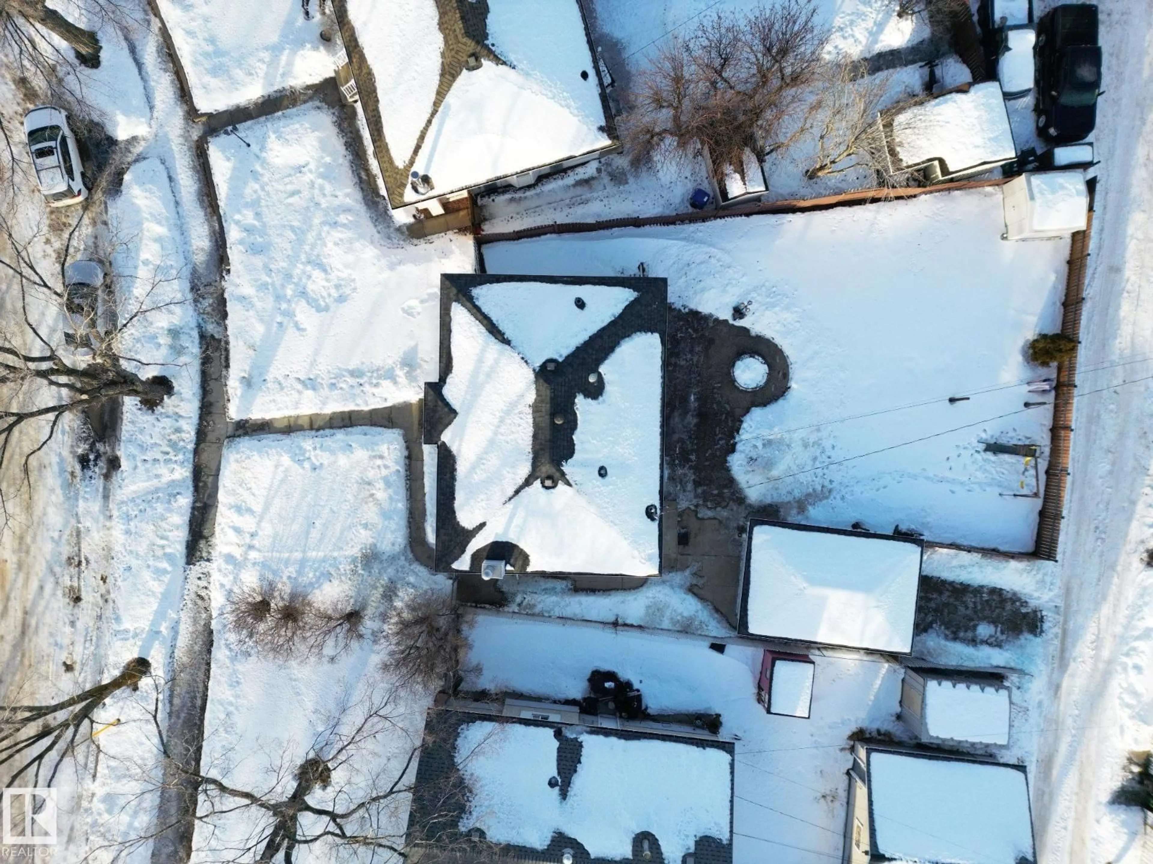 A pic from outside/outdoor area/front of a property/back of a property/a pic from drone, building for 10508 130TH AV, Edmonton Alberta T5E0S8