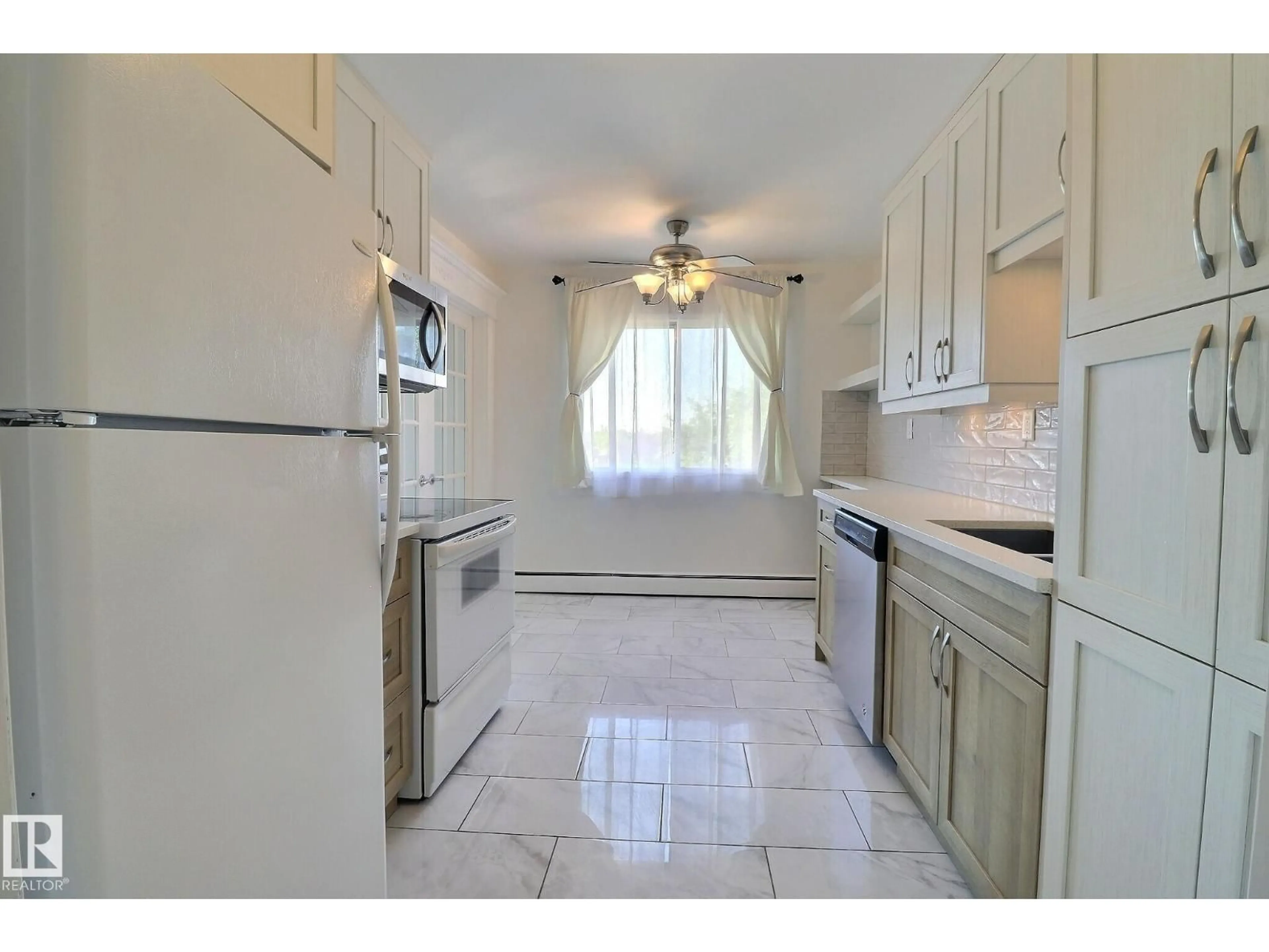 Standard kitchen, ceramic/tile floor for #304 - 11907 81 ST, Edmonton Alberta T5B2S7