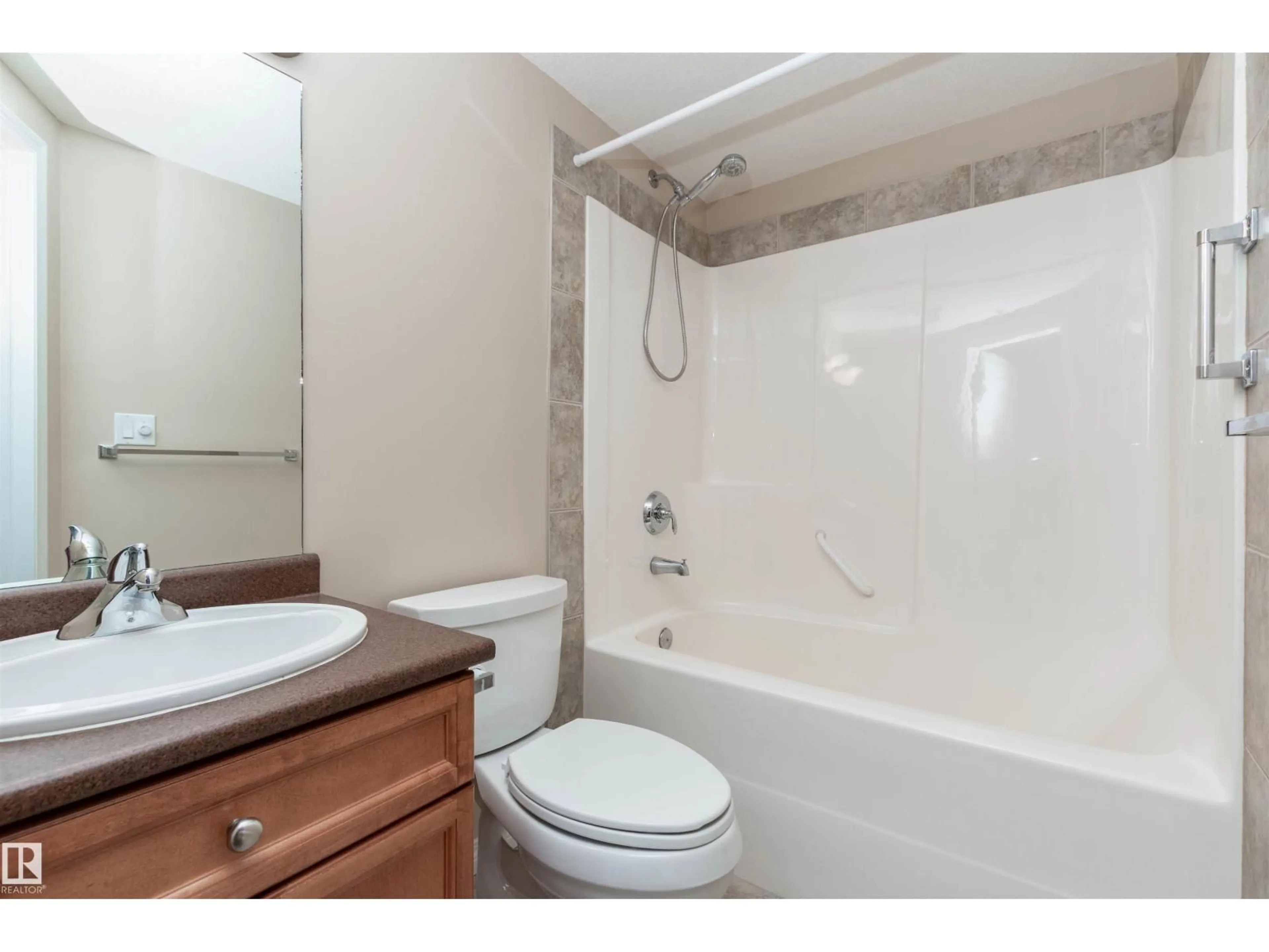 Standard bathroom, unknown for 202 - 9905 81 AV, Edmonton Alberta T6E1W5