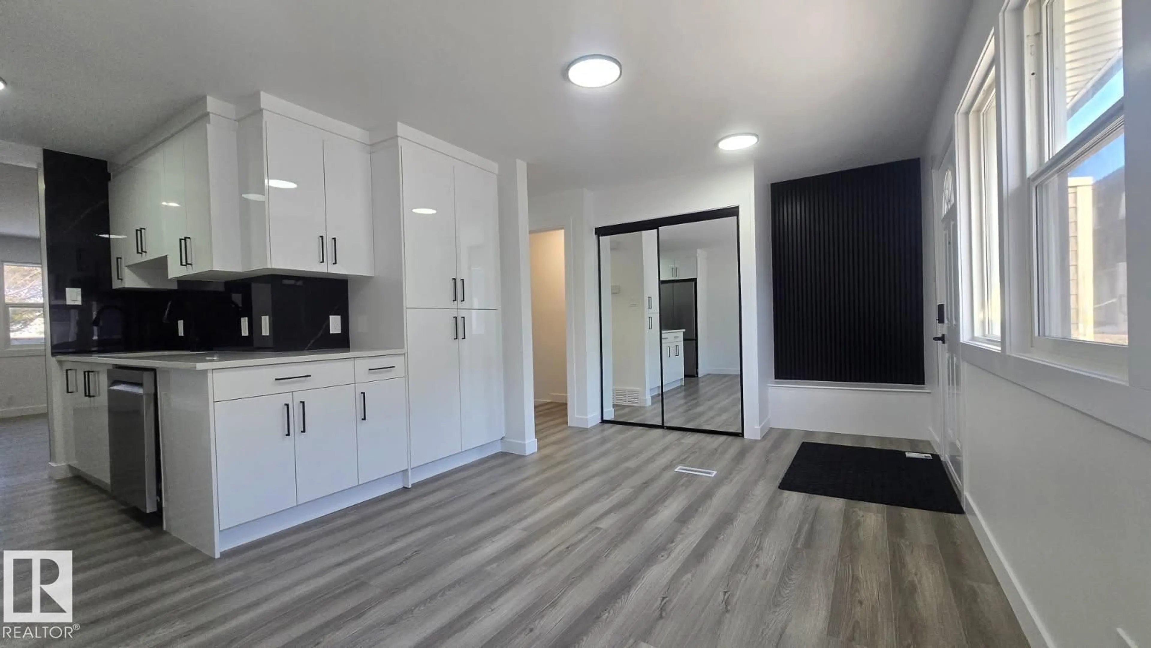 A pic of a room for 222 VILLAGE ON THE GREEN GR, Edmonton Alberta T5A1H2