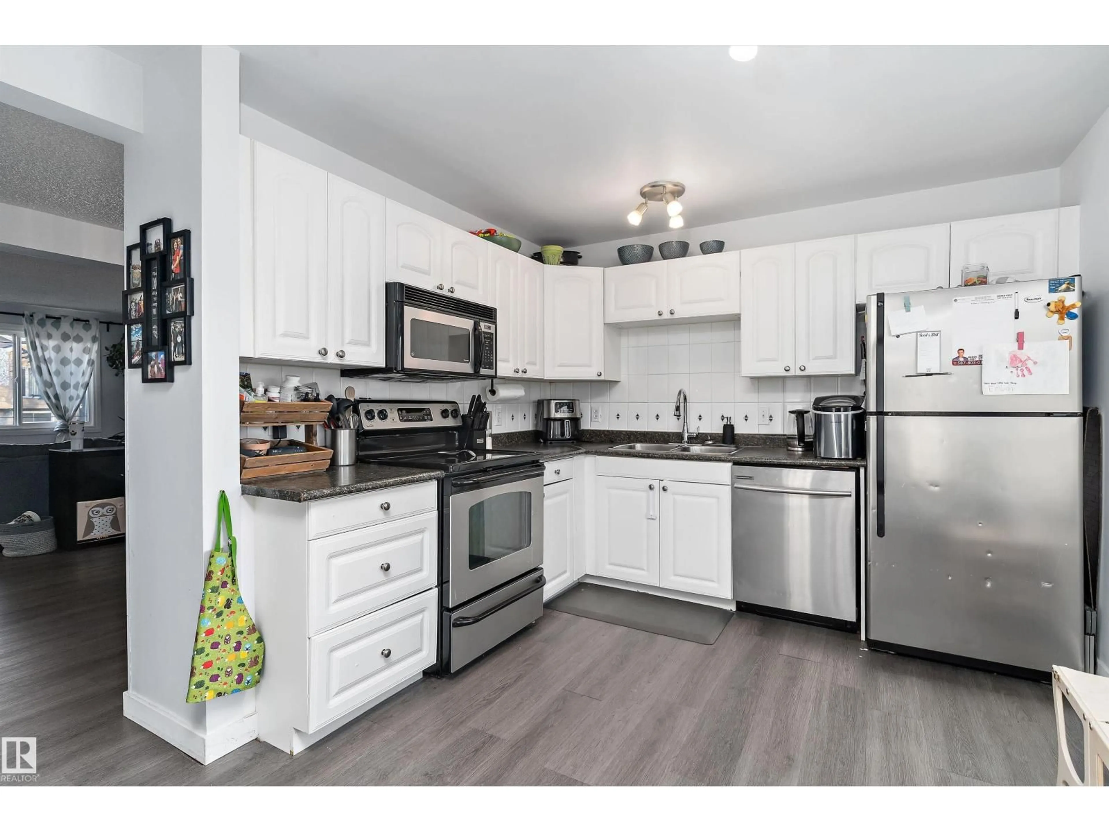 Standard kitchen, wood/laminate floor for 3320 48 ST, Edmonton Alberta T6L4J1