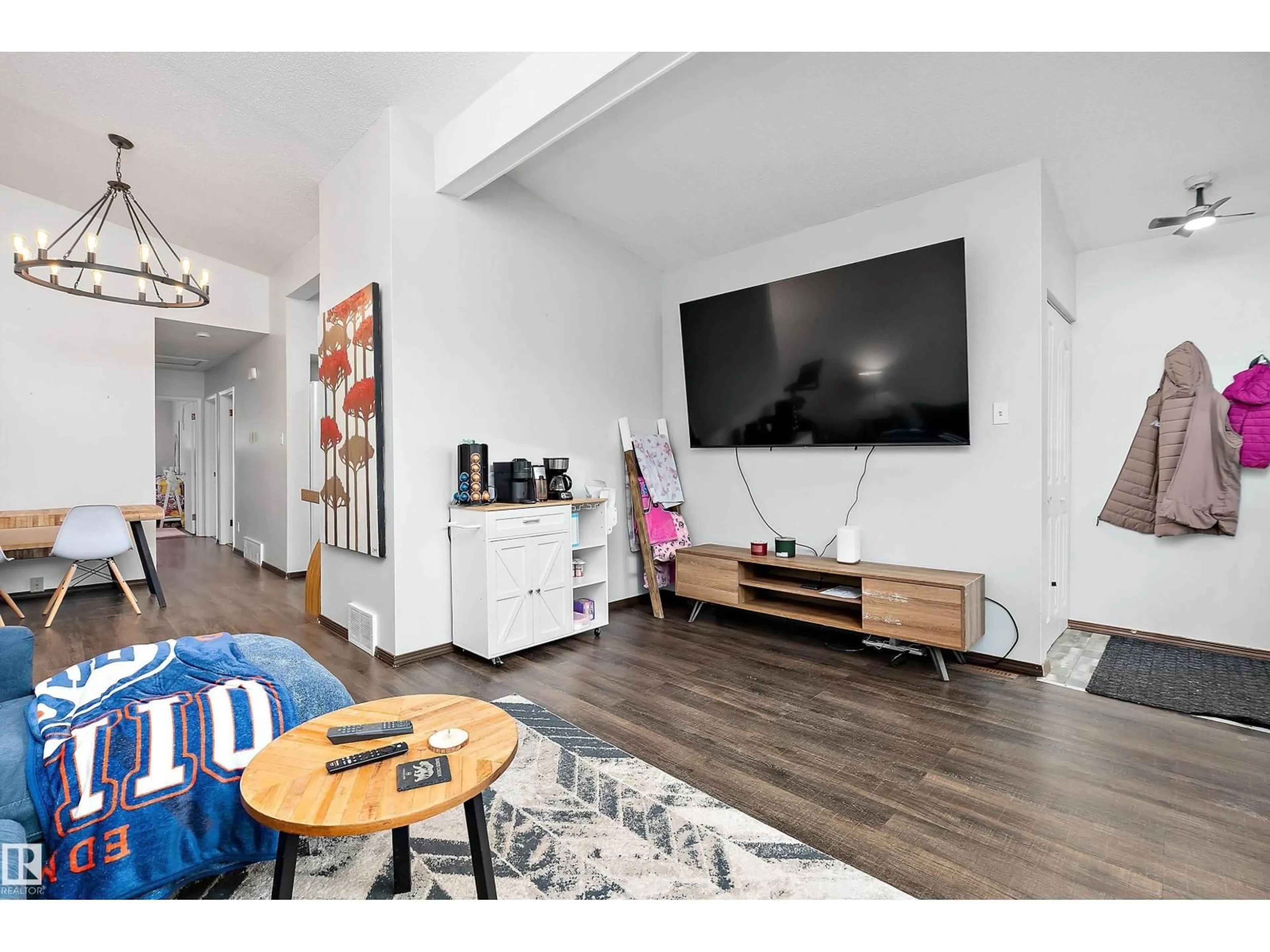 Unknown for 9714 88 AV, Edmonton Alberta T6E2P9