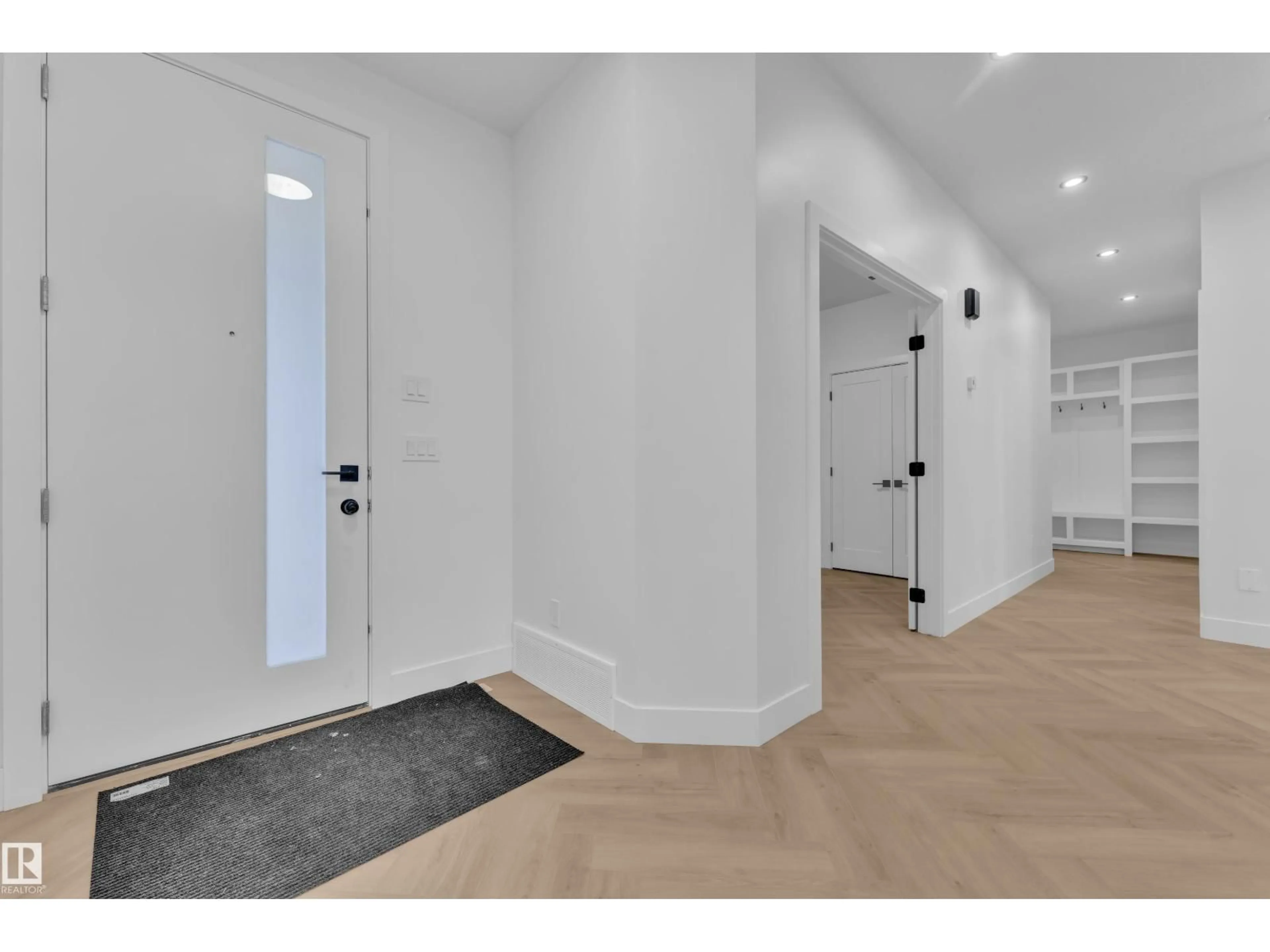 Indoor entryway for 749 ASTORIA WY, Devon Alberta T9G0M7