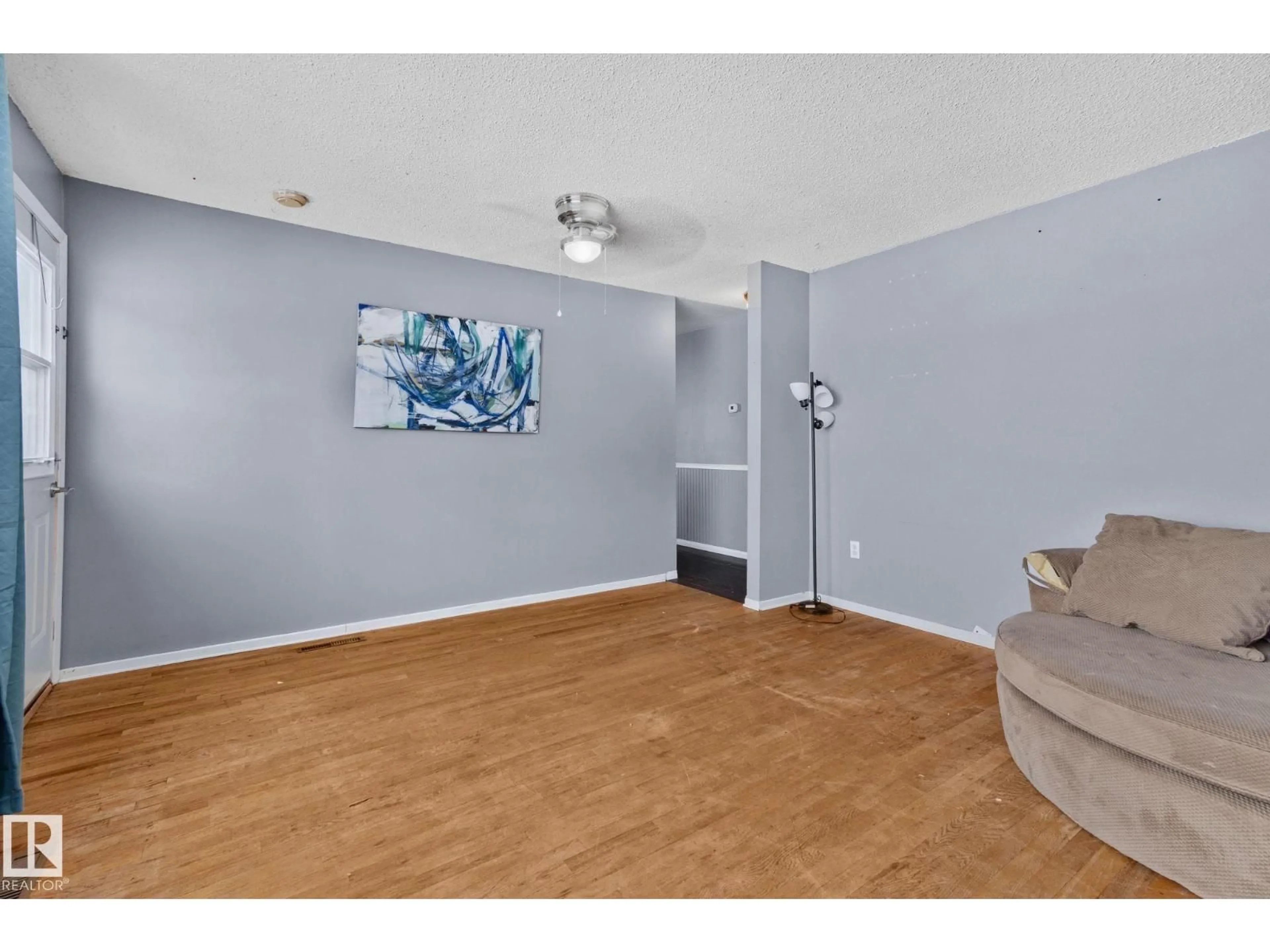 A pic of a room for 4717 49 AV, Legal Alberta T0G1L0