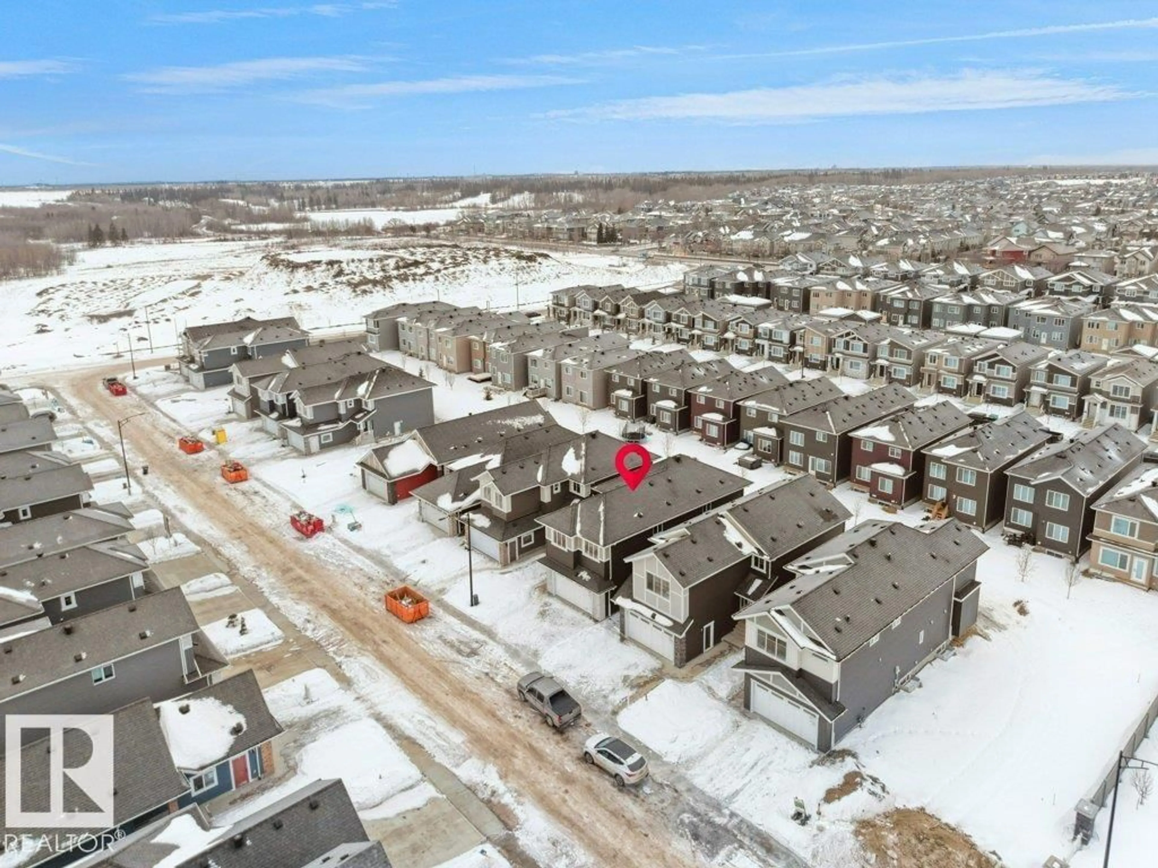 A pic from outside/outdoor area/front of a property/back of a property/a pic from drone, street for 3324 CHICKADEE DR, Edmonton Alberta T5S0V6
