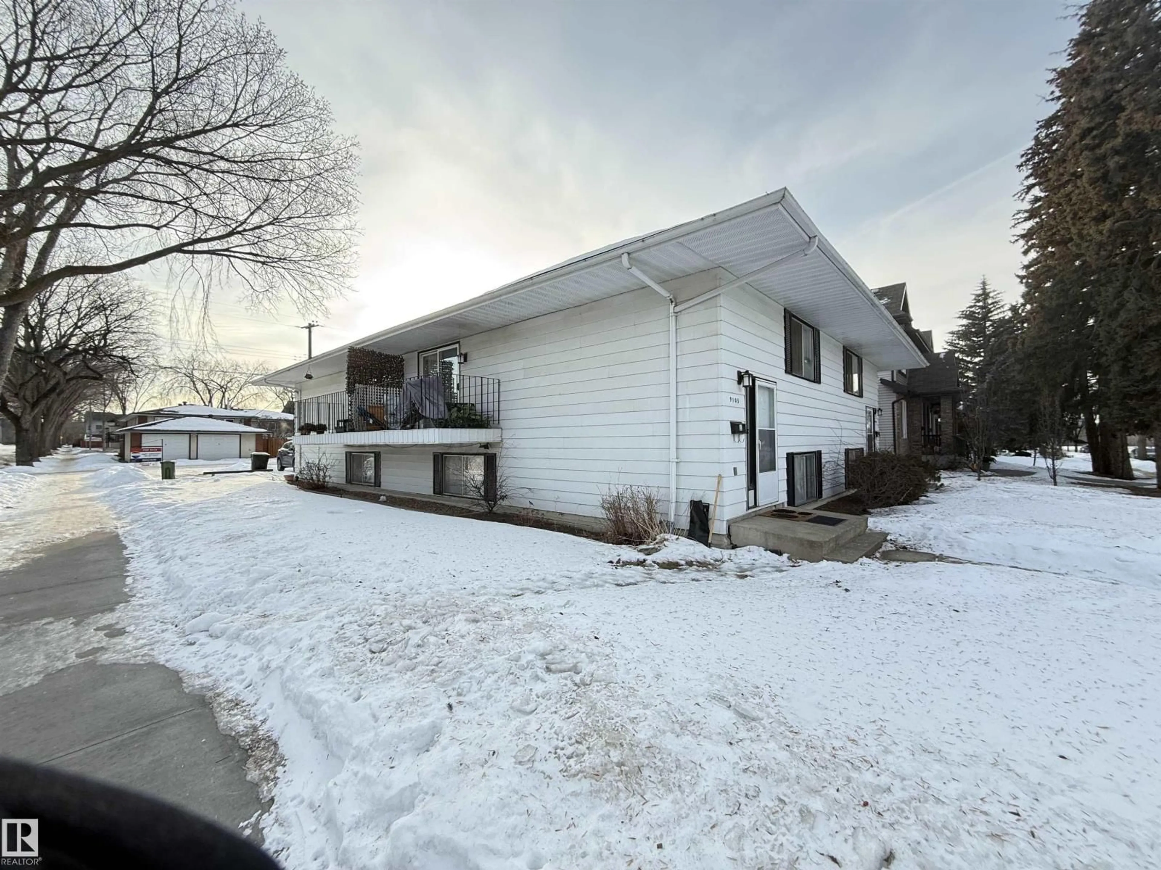 Unknown for 7810 91 ST, Edmonton Alberta T6C4K4