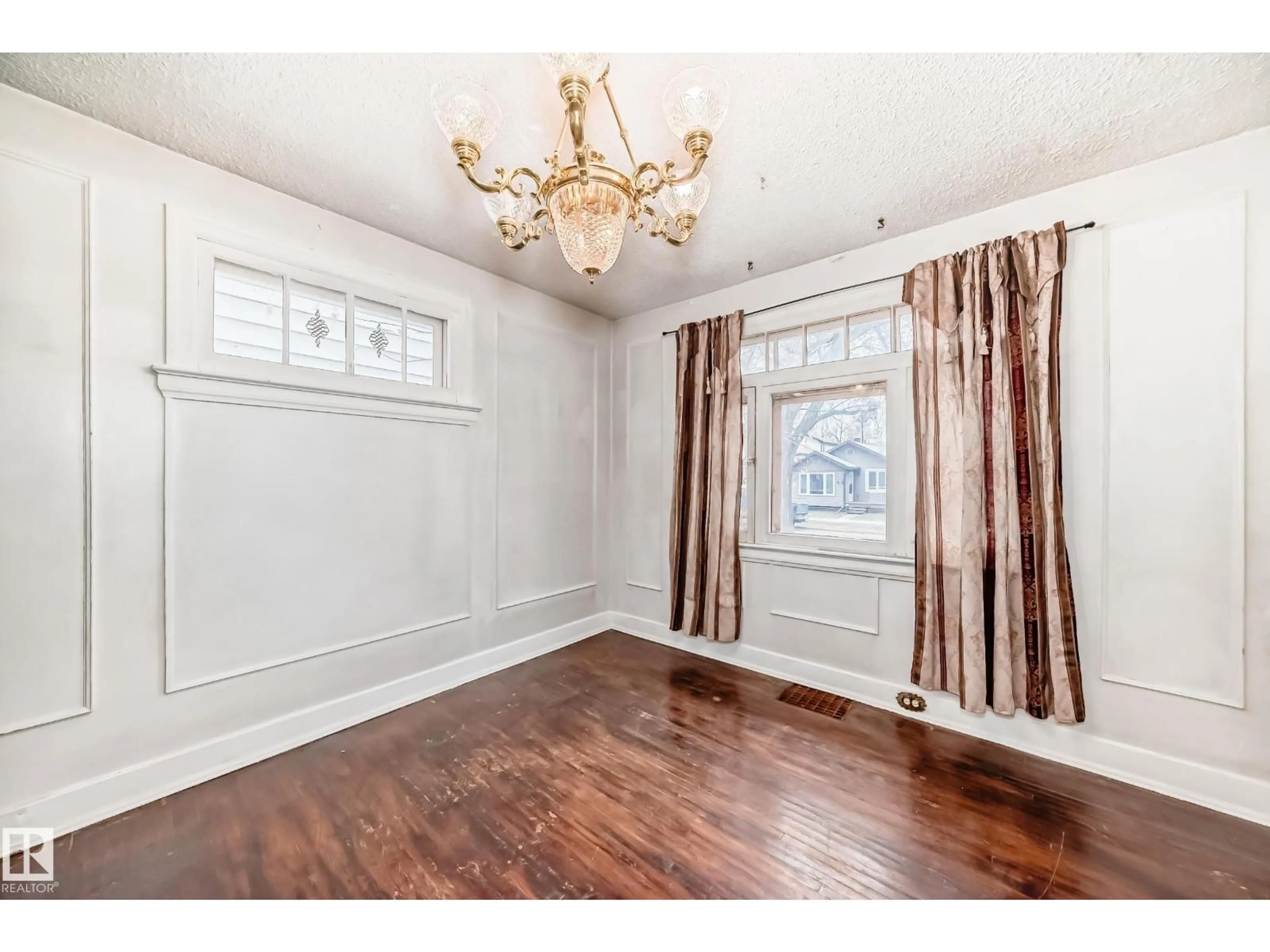 Unknown for NW - 11619 96 ST, Edmonton Alberta T5G1T8