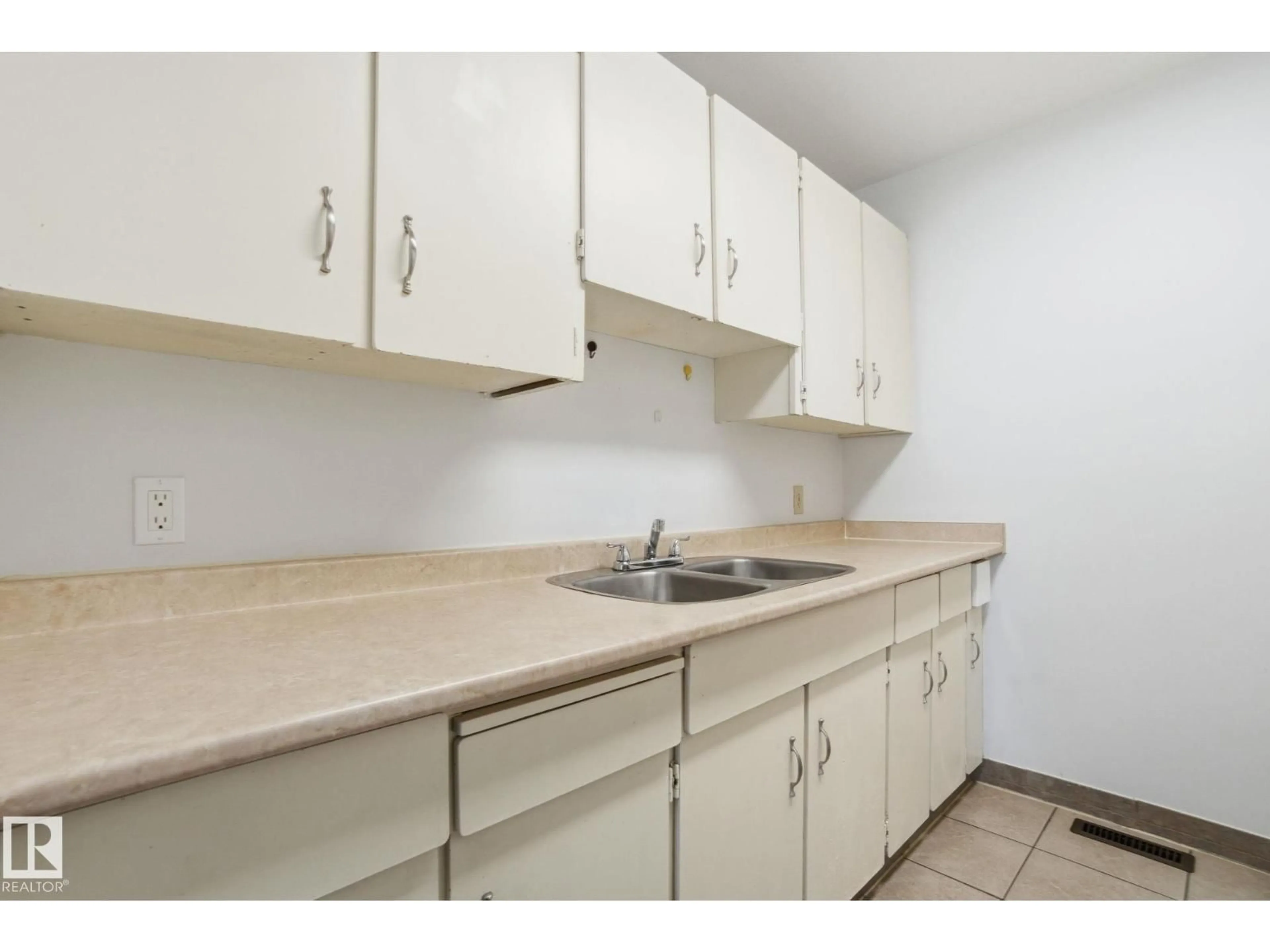 Standard kitchen, unknown for 1130 KNOTTWOOD RD, Edmonton Alberta T6K2J8