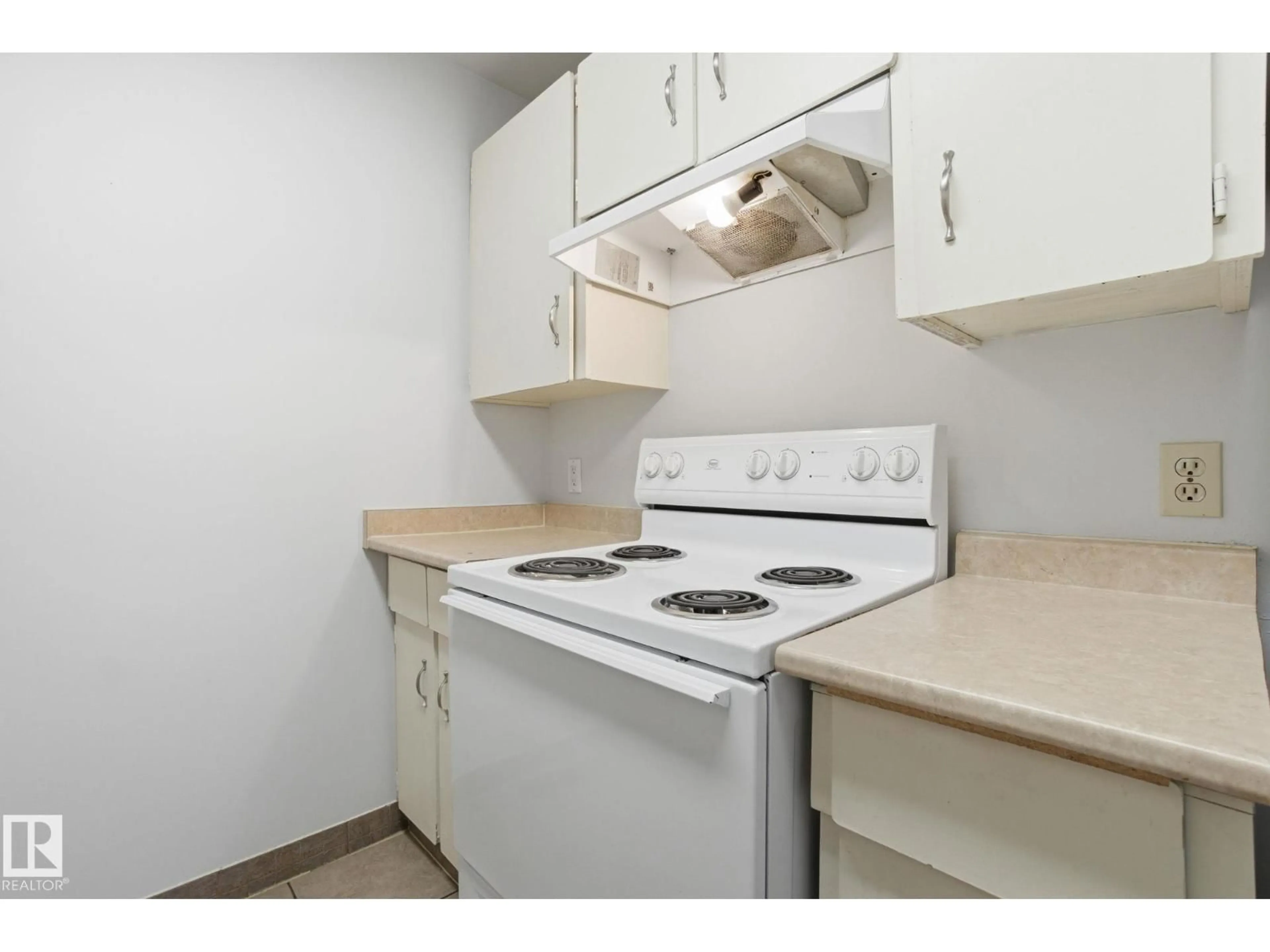 Standard kitchen, unknown for 1130 KNOTTWOOD RD, Edmonton Alberta T6K2J8