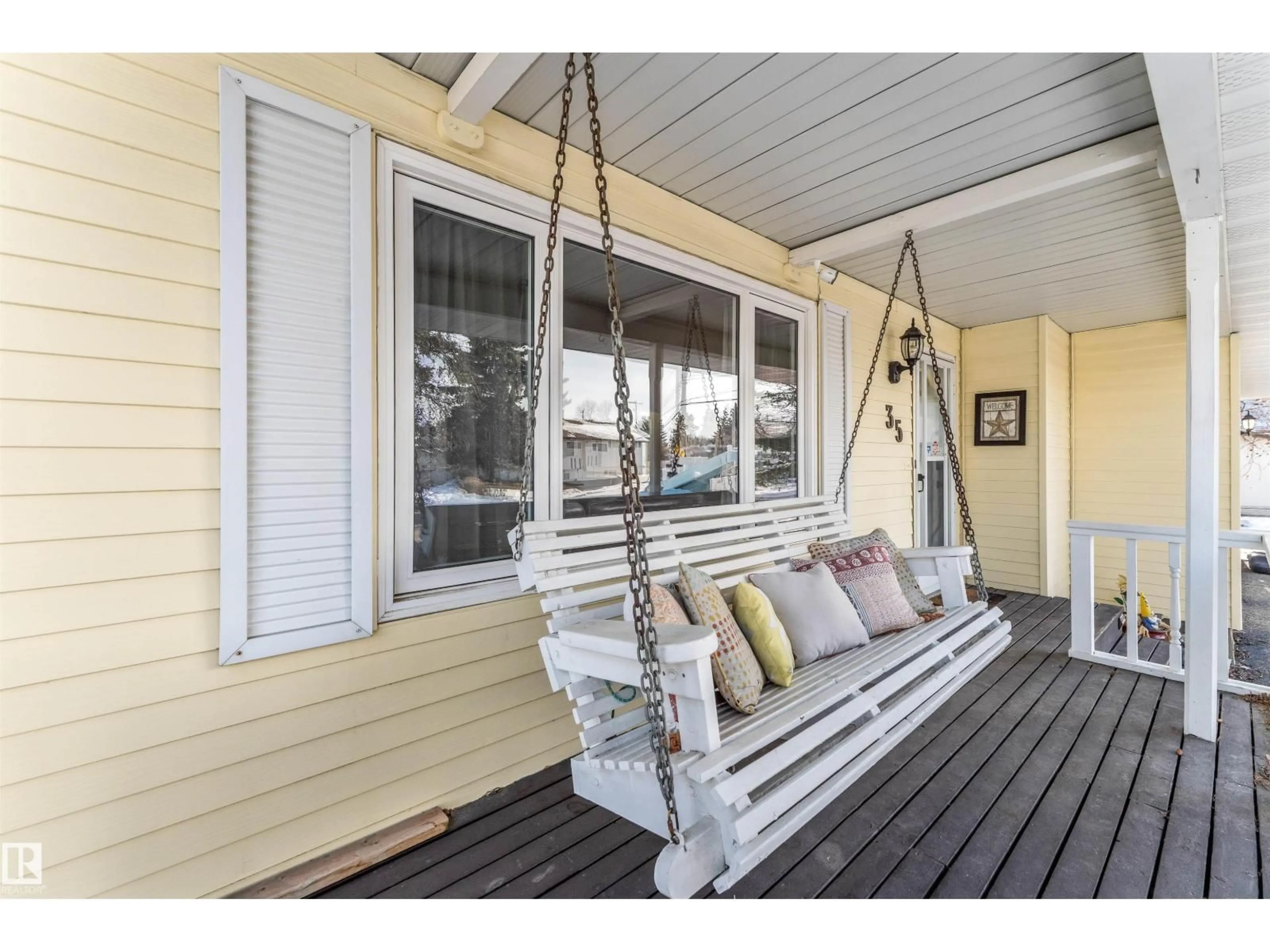 Patio, unknown for 35 LINTHORPE RD, Spruce Grove Alberta T7X2C3