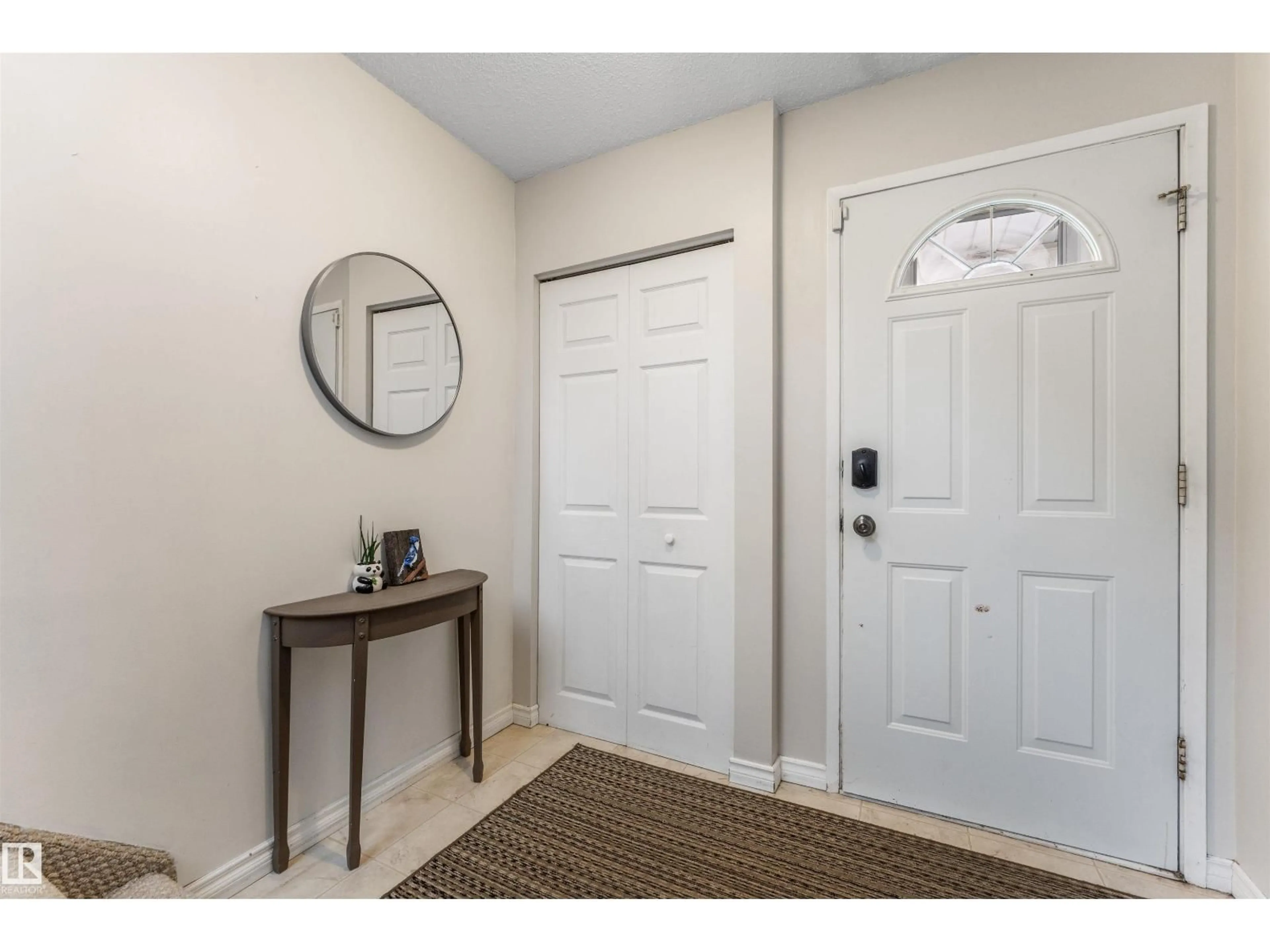 Indoor entryway for 35 LINTHORPE RD, Spruce Grove Alberta T7X2C3