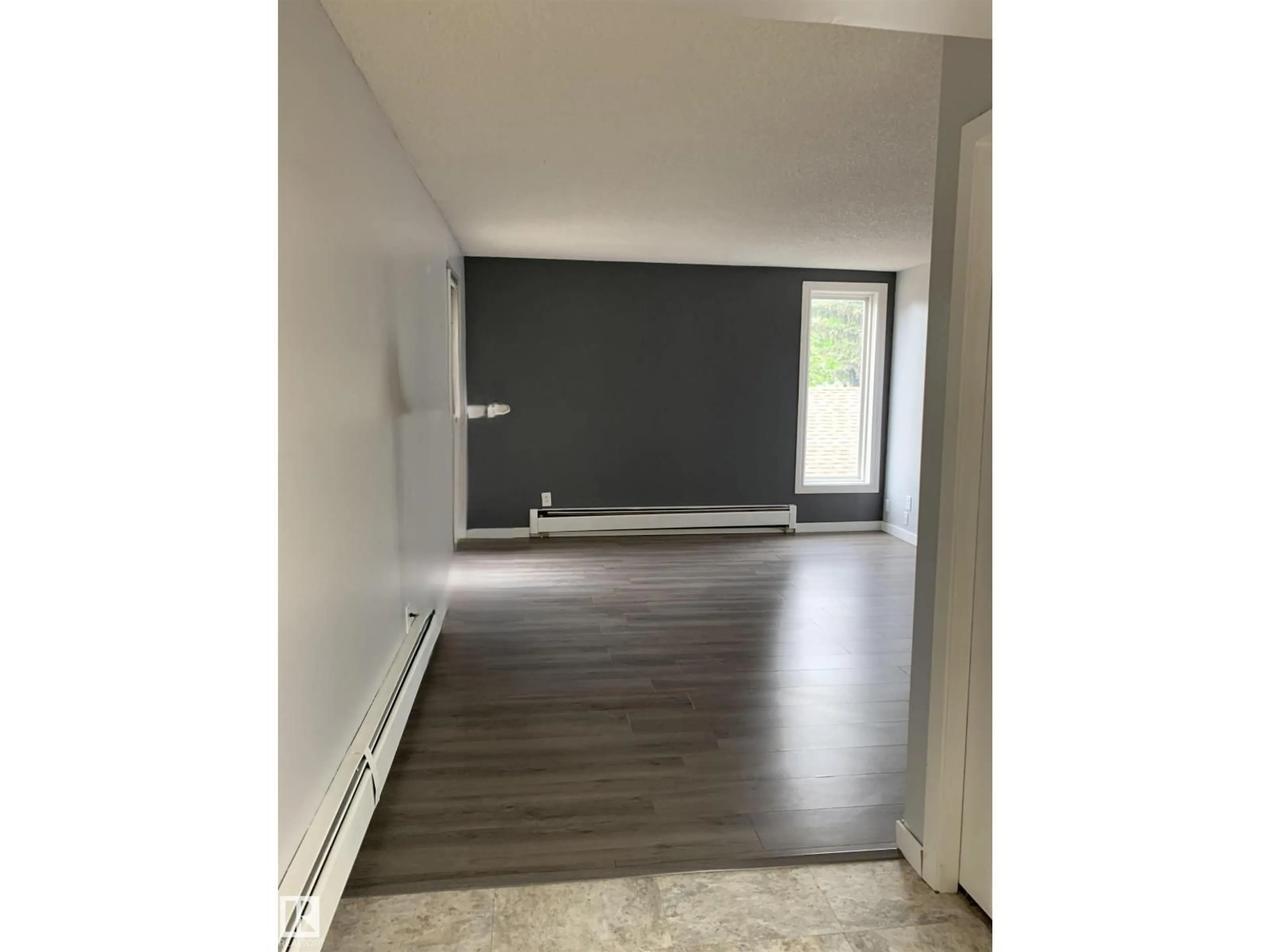 A pic of a room for 10831 80 AV, Edmonton Alberta T6E1V9