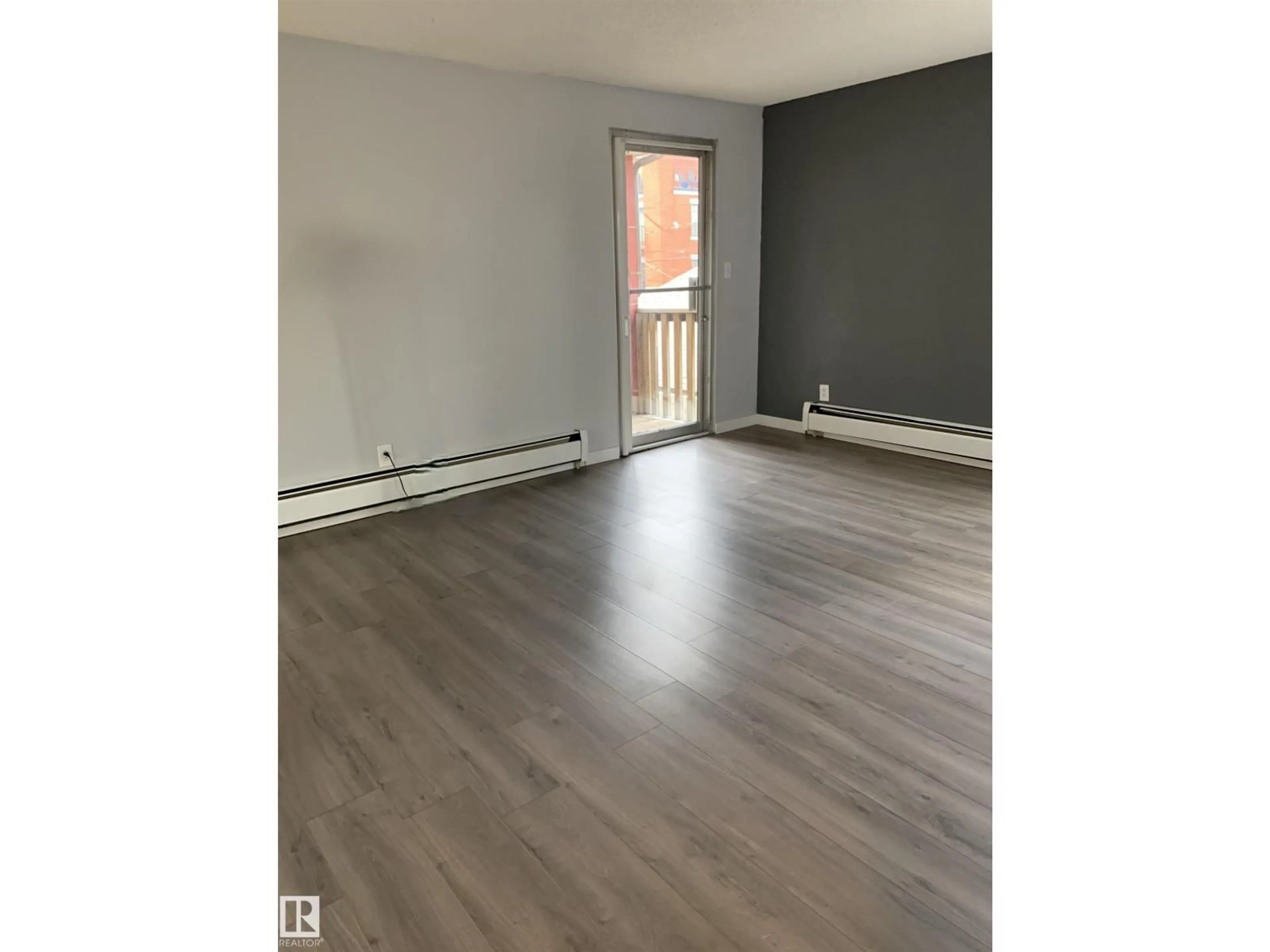 A pic of a room for 10831 80 AV, Edmonton Alberta T6E1V9