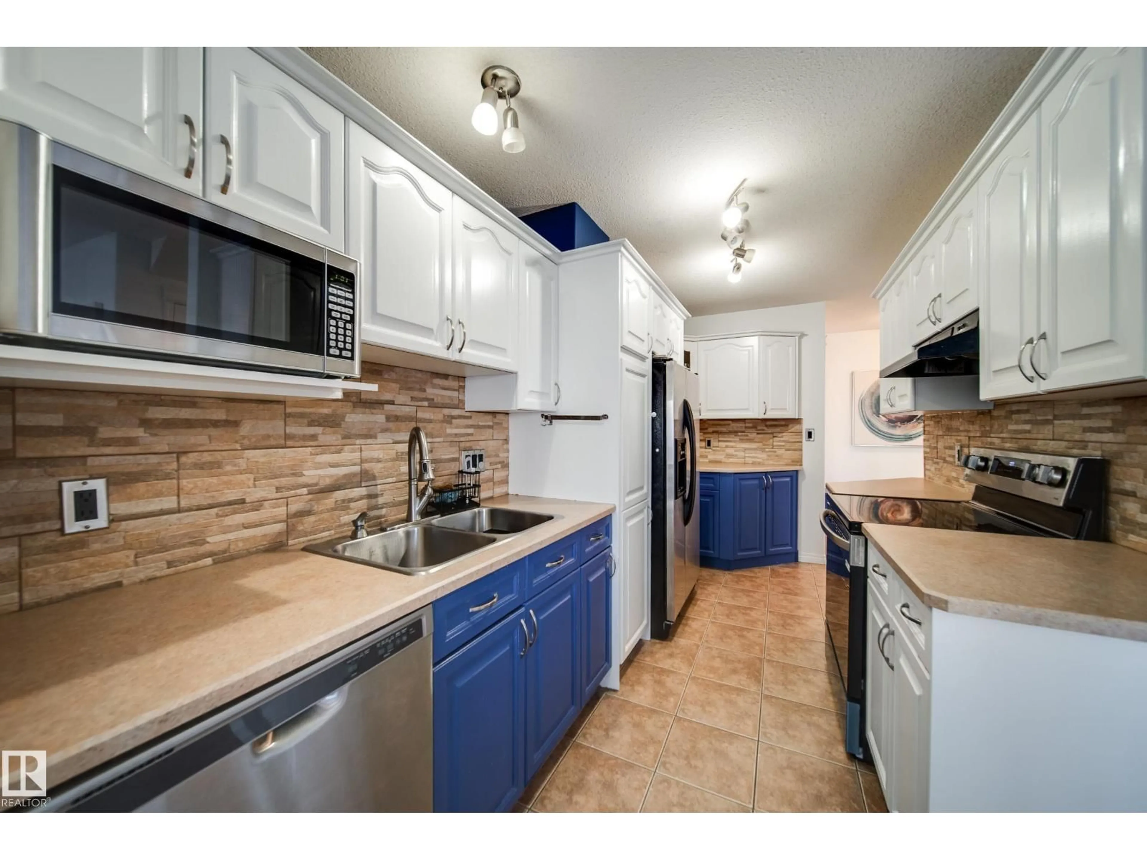 Standard kitchen, unknown for 3716 160A AV, Edmonton Alberta T5Y3G1