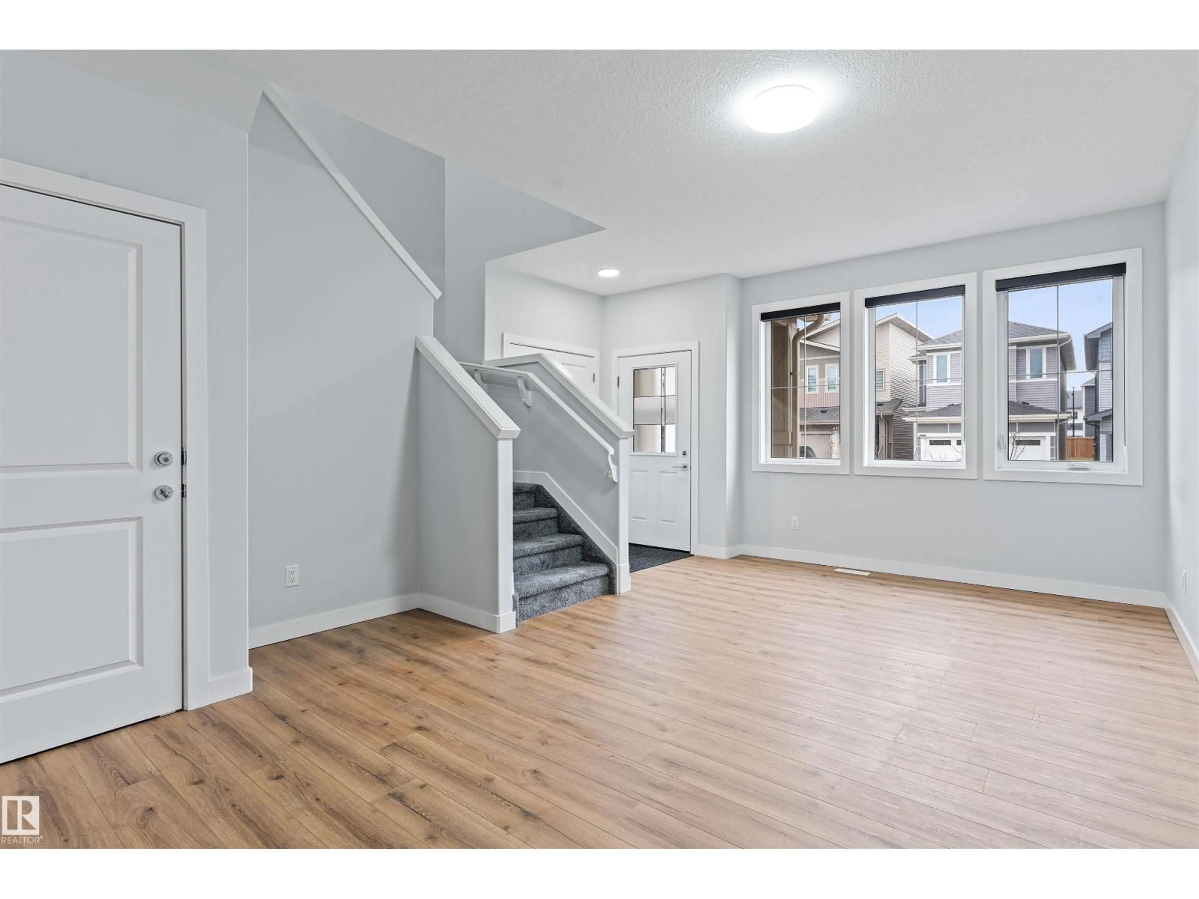 Unknown for NW - 2050 209A ST, Edmonton Alberta T6M3C8