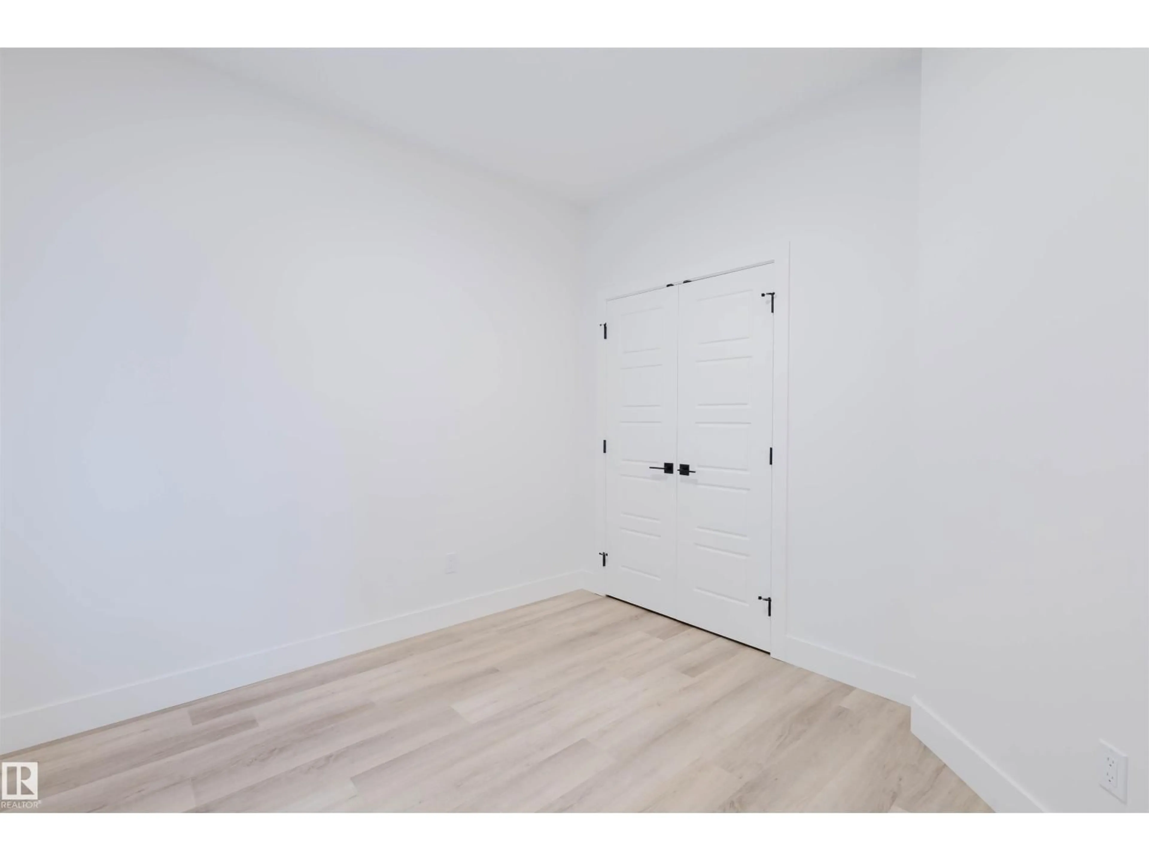 A pic of a room for 234 EDGEMONT GREEN GR, Edmonton Alberta T6M3J6