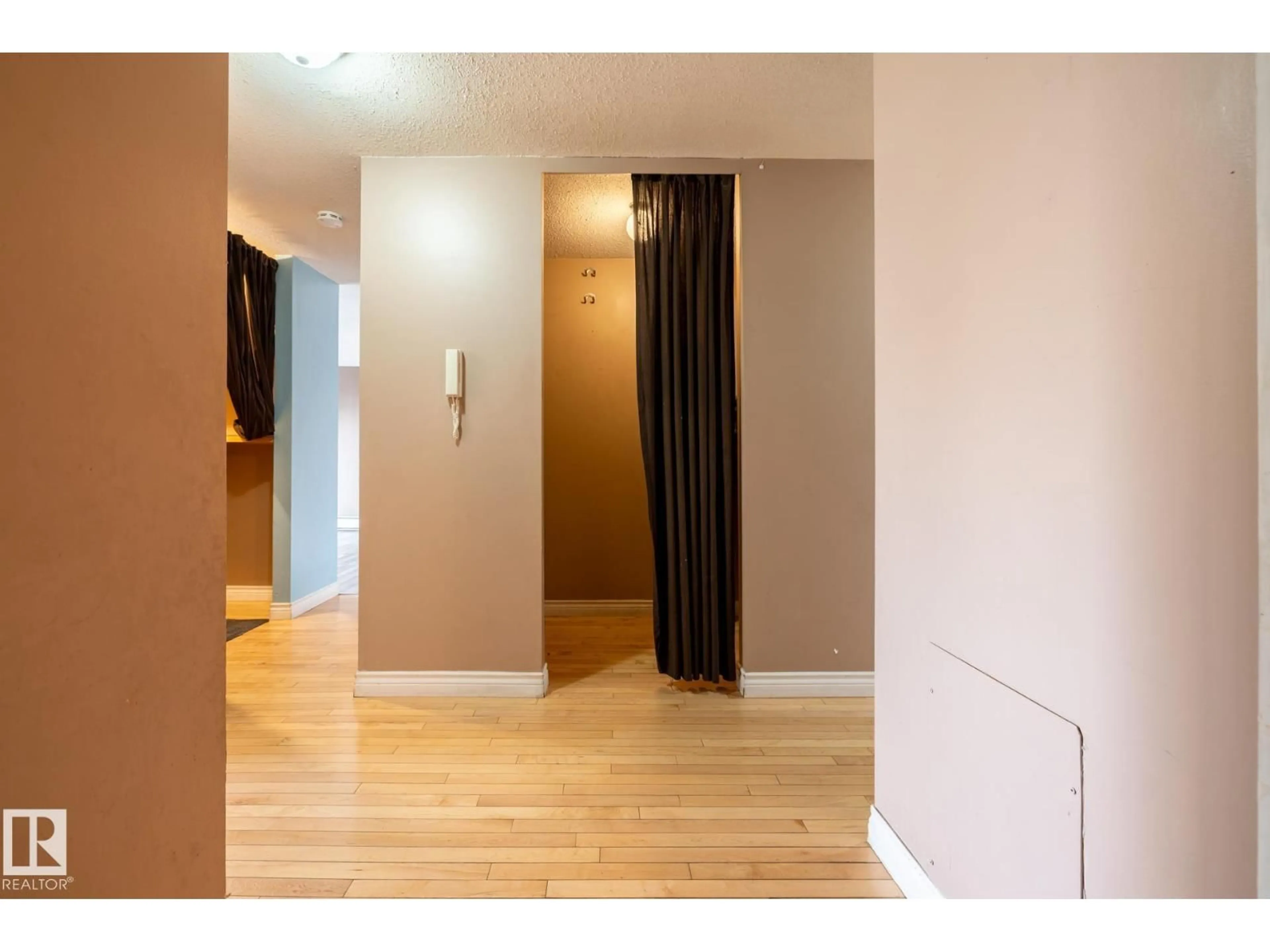Indoor entryway for #301 - 10035 164 ST, Edmonton Alberta T5P4L4