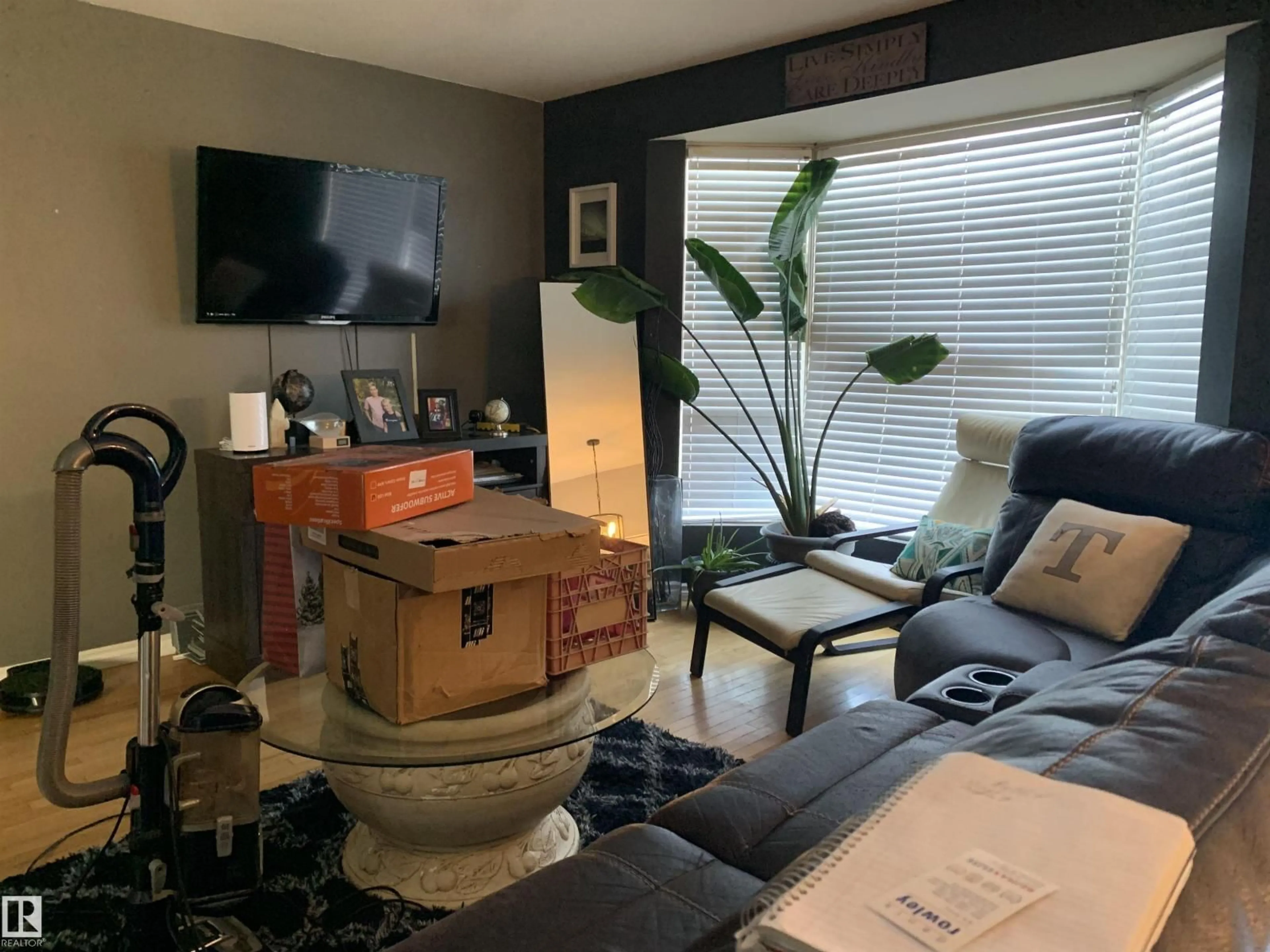 Living room with furniture, unknown for 32 RGE ROAD 212 A, Rural Strathcona County Alberta T8G1B2