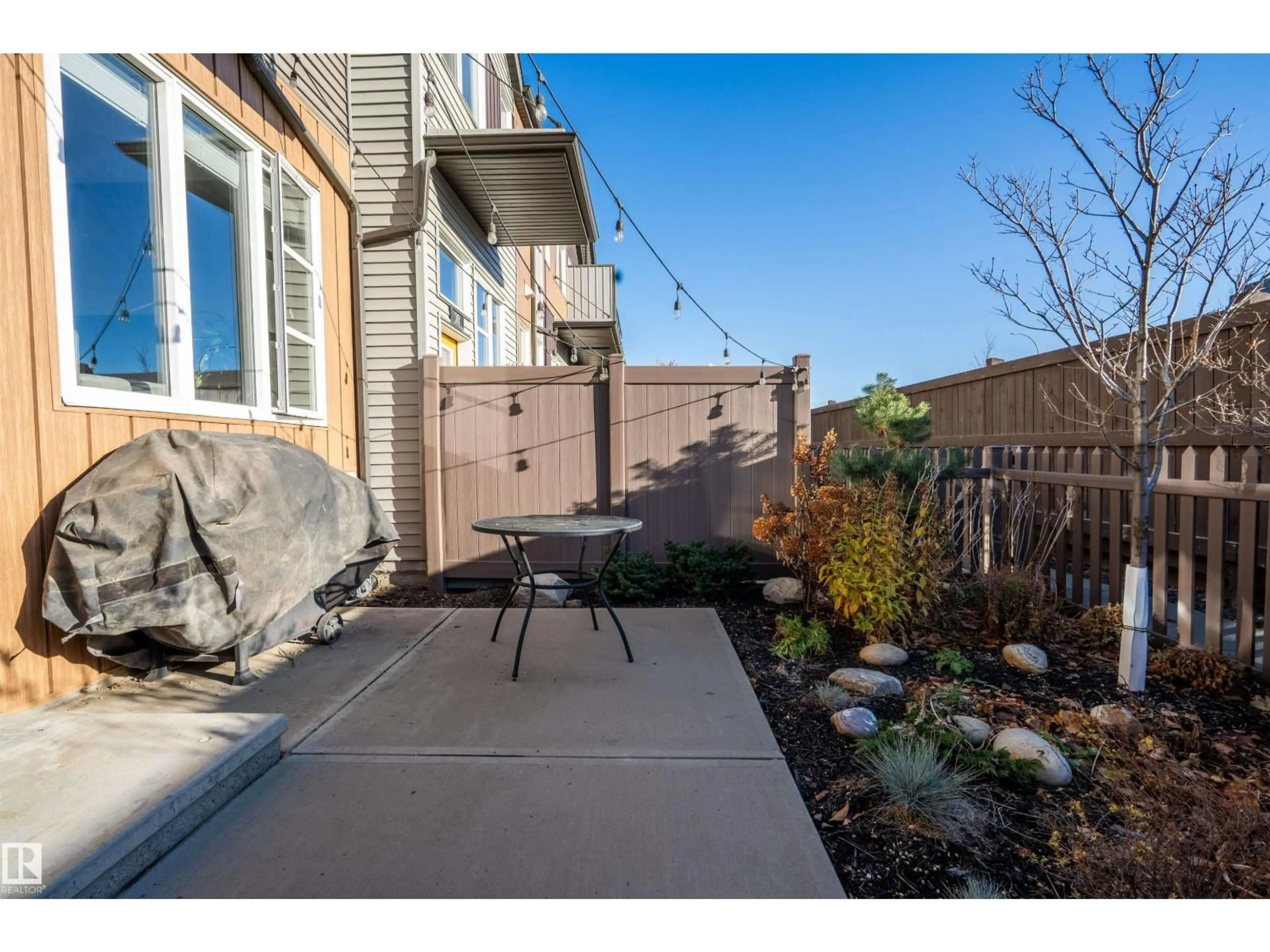 Patio, street for 4470 - 27 PROWSE RD, Edmonton Alberta T6W3R5