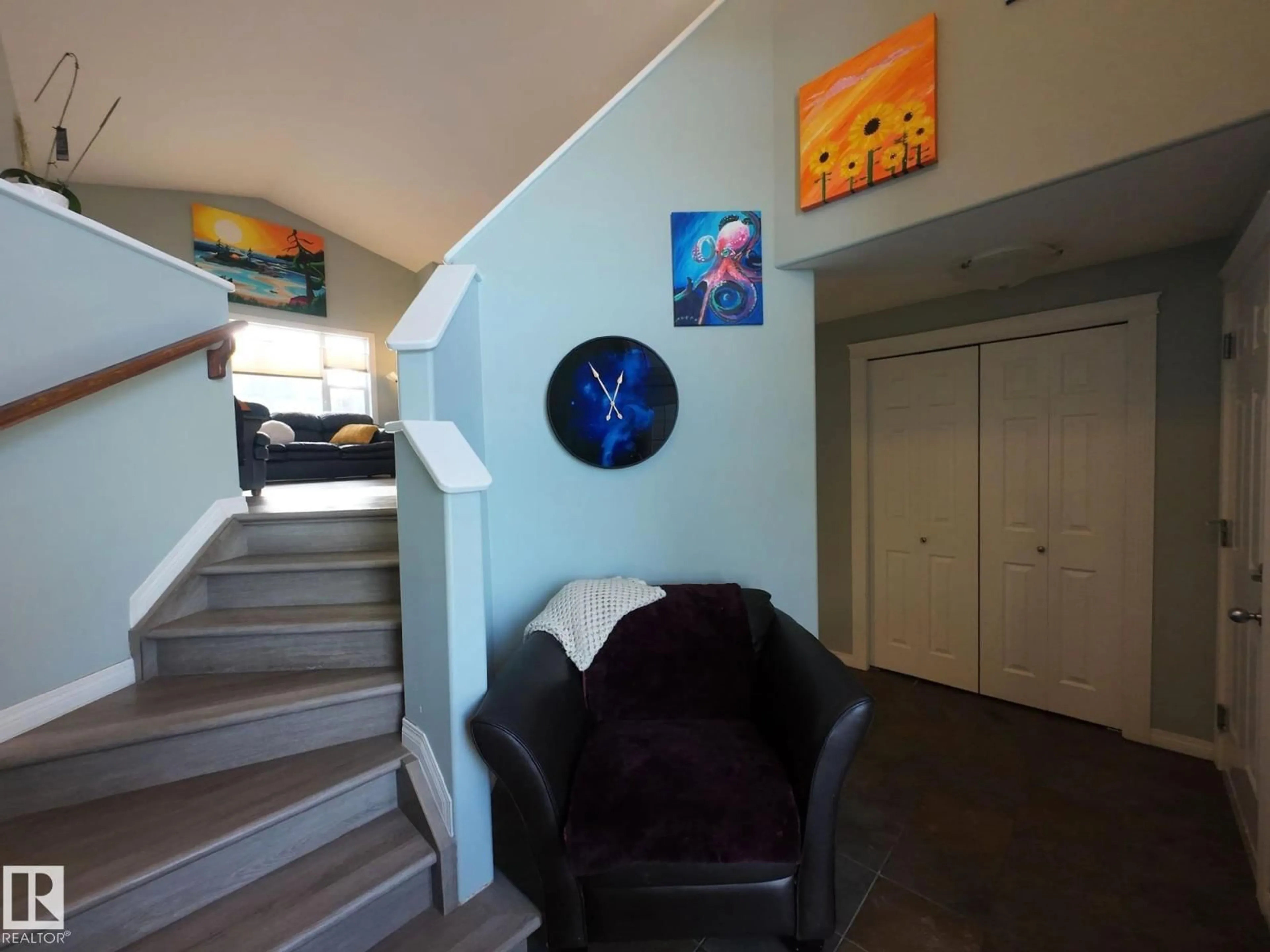 Indoor foyer for 3901 44 AV, Drayton Valley Alberta T7A0A1