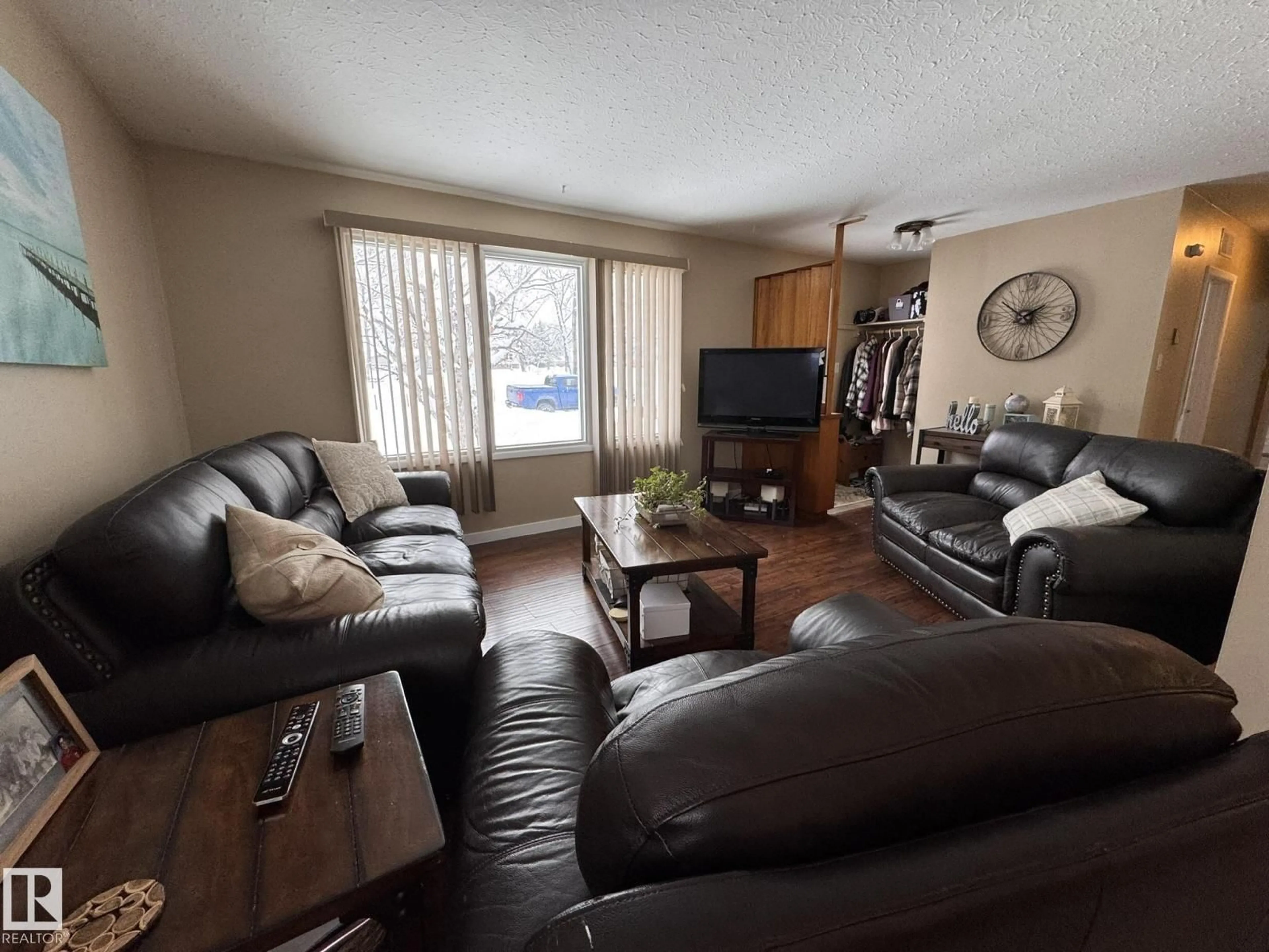 Living room with furniture, unknown for 4732 48 AVENUE, Drayton Valley Alberta T7A1H9