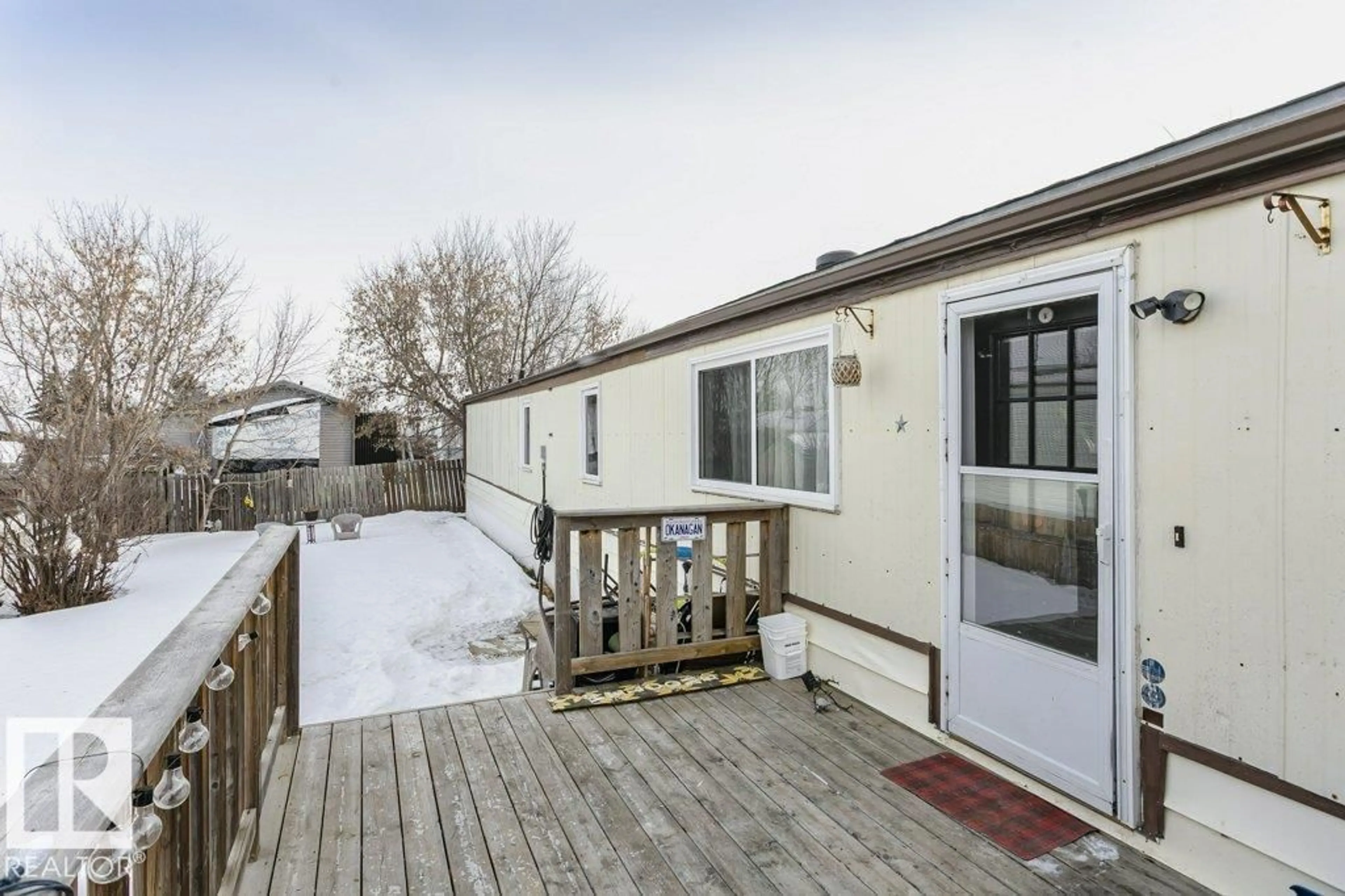 Patio, unknown for 216 - 53222 RGE RD 272, Rural Parkland County Alberta T7X3N8