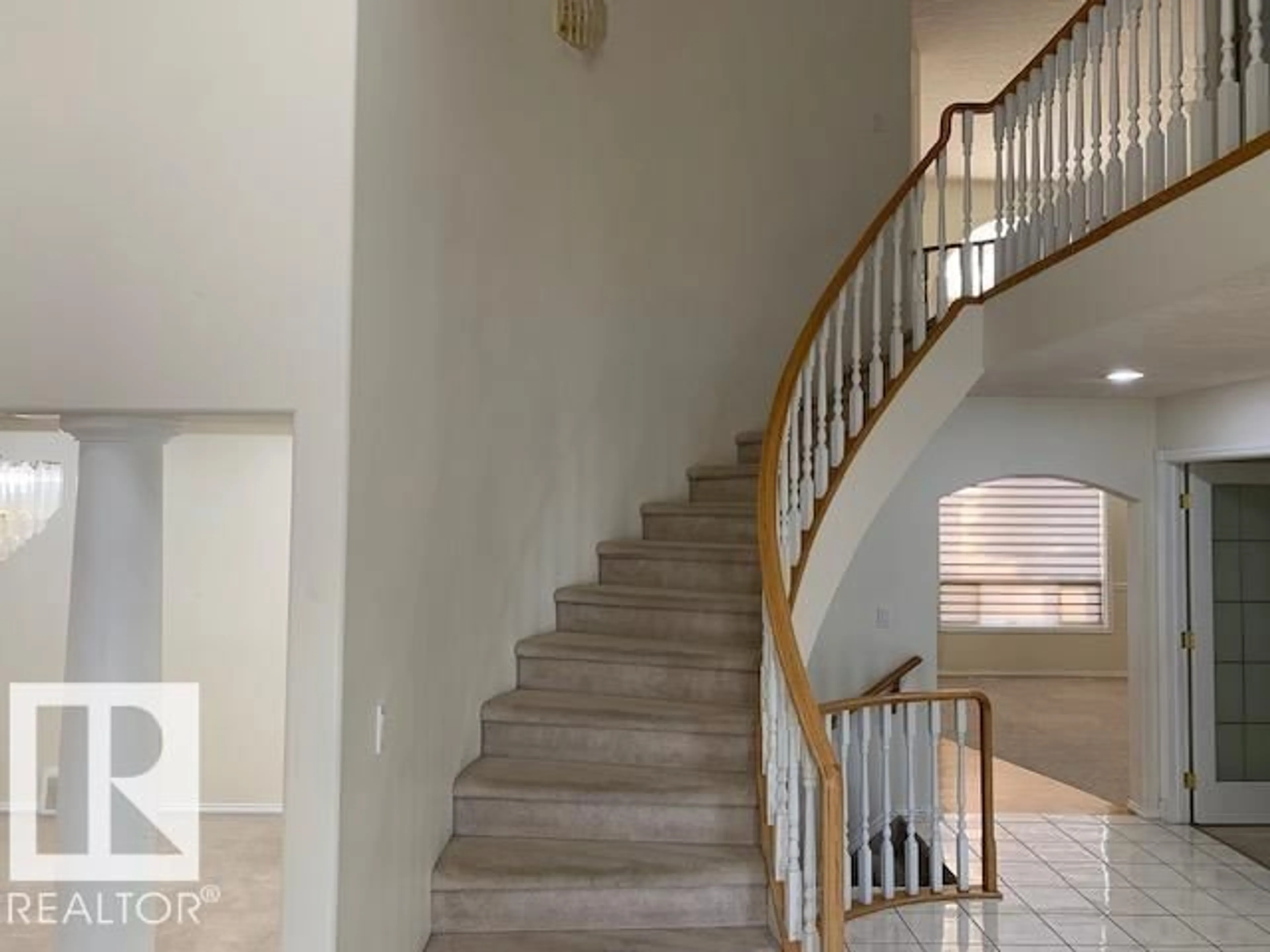 Stairs for 232 KULAWY DR, Edmonton Alberta T6L7E5