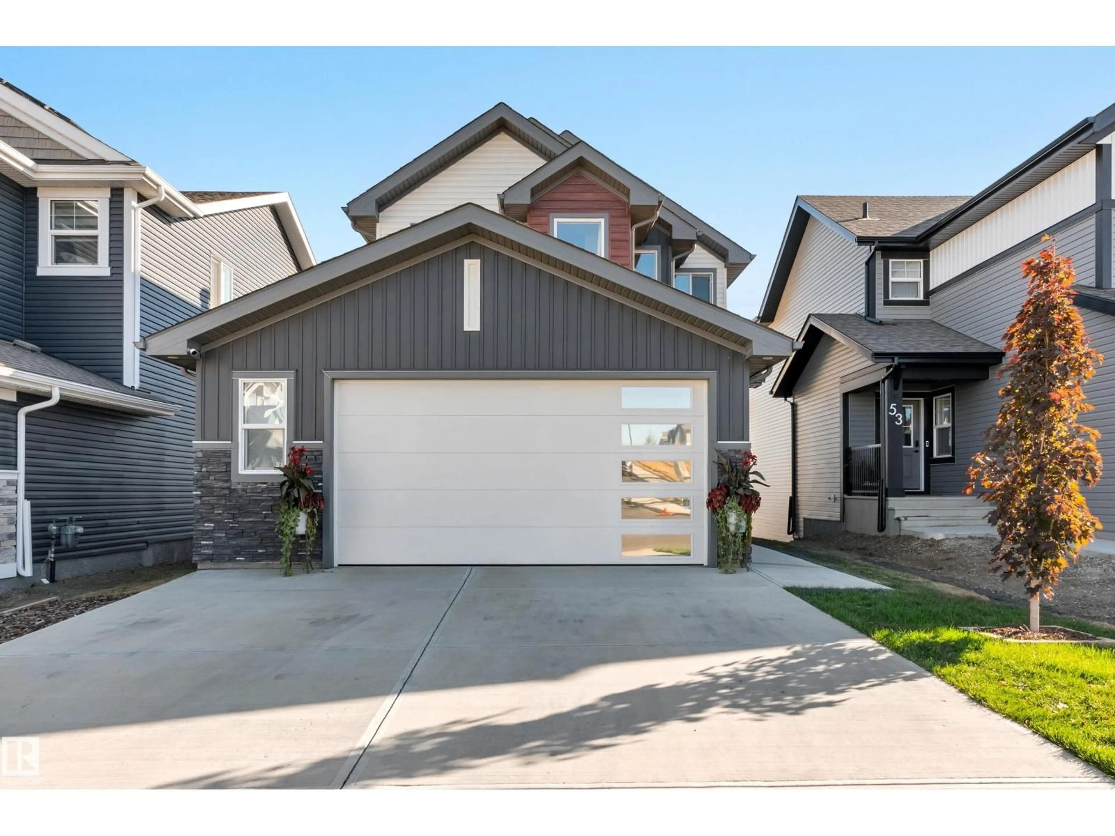 Home with vinyl exterior material, street for 57 SAVOY CR, Sherwood Park Alberta T8H2Y3