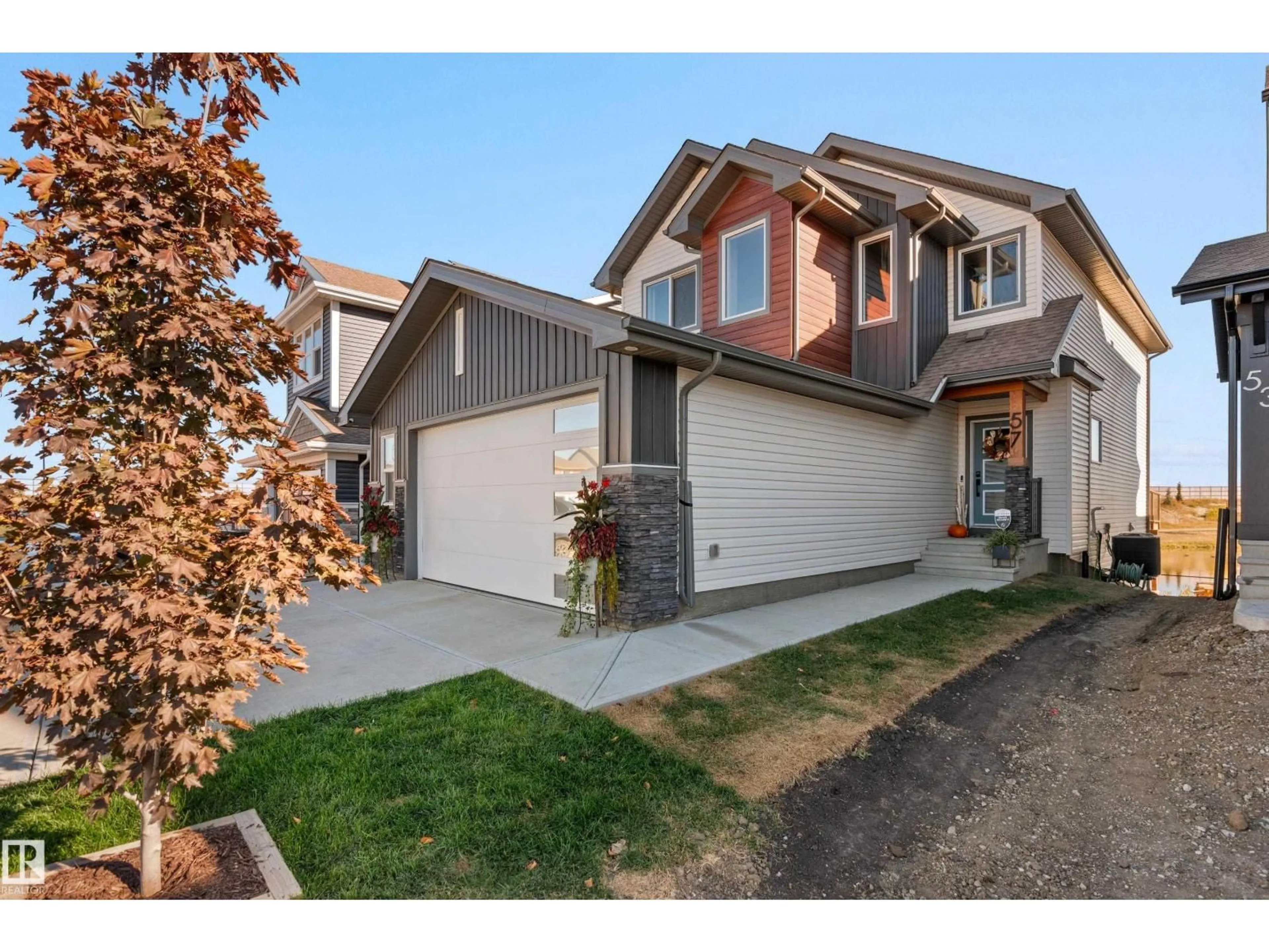 Home with vinyl exterior material, street for 57 SAVOY CR, Sherwood Park Alberta T8H2Y3