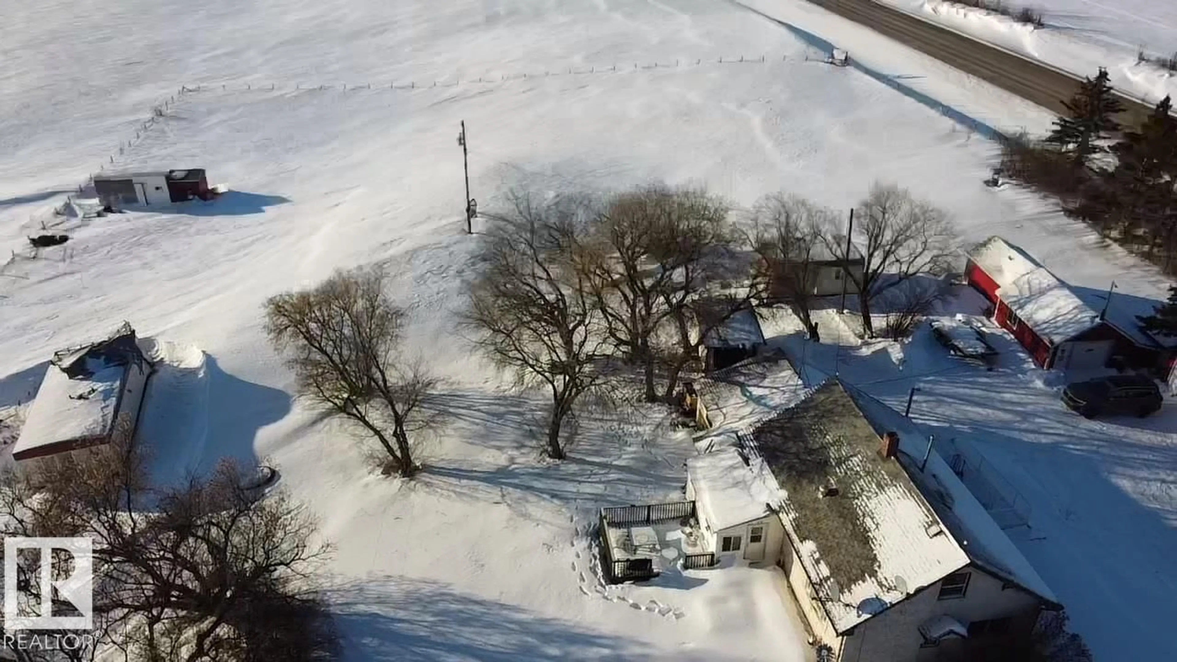 A pic from outside/outdoor area/front of a property/back of a property/a pic from drone, street for 59240 RANGE 191 RD, Rural Smoky Lake County Alberta T0A3C0