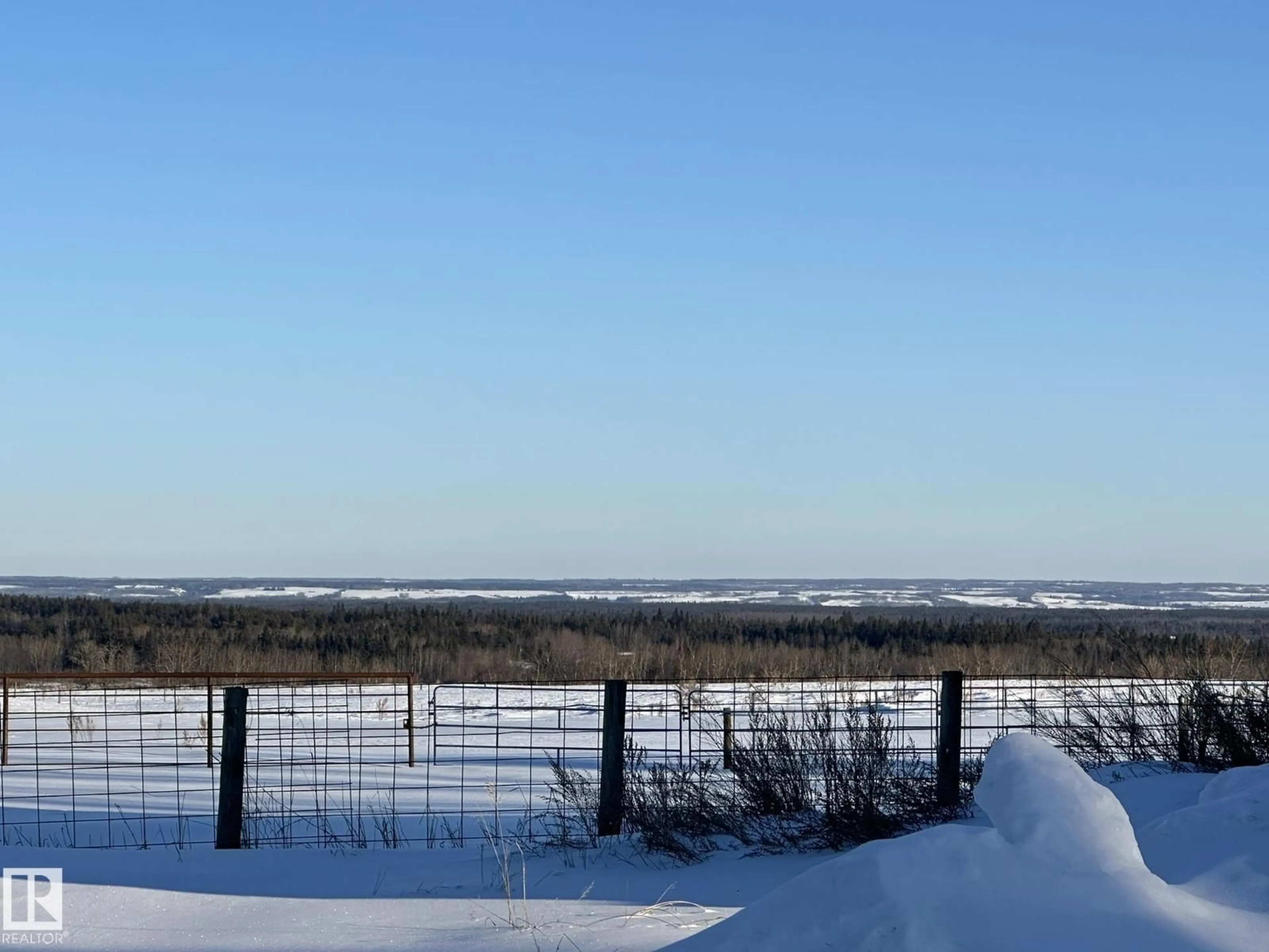 A pic from outside/outdoor area/front of a property/back of a property/a pic from drone, water/lake/river/ocean view for 59059 RANGE 170, Rural Smoky Lake County Alberta T0A3C0