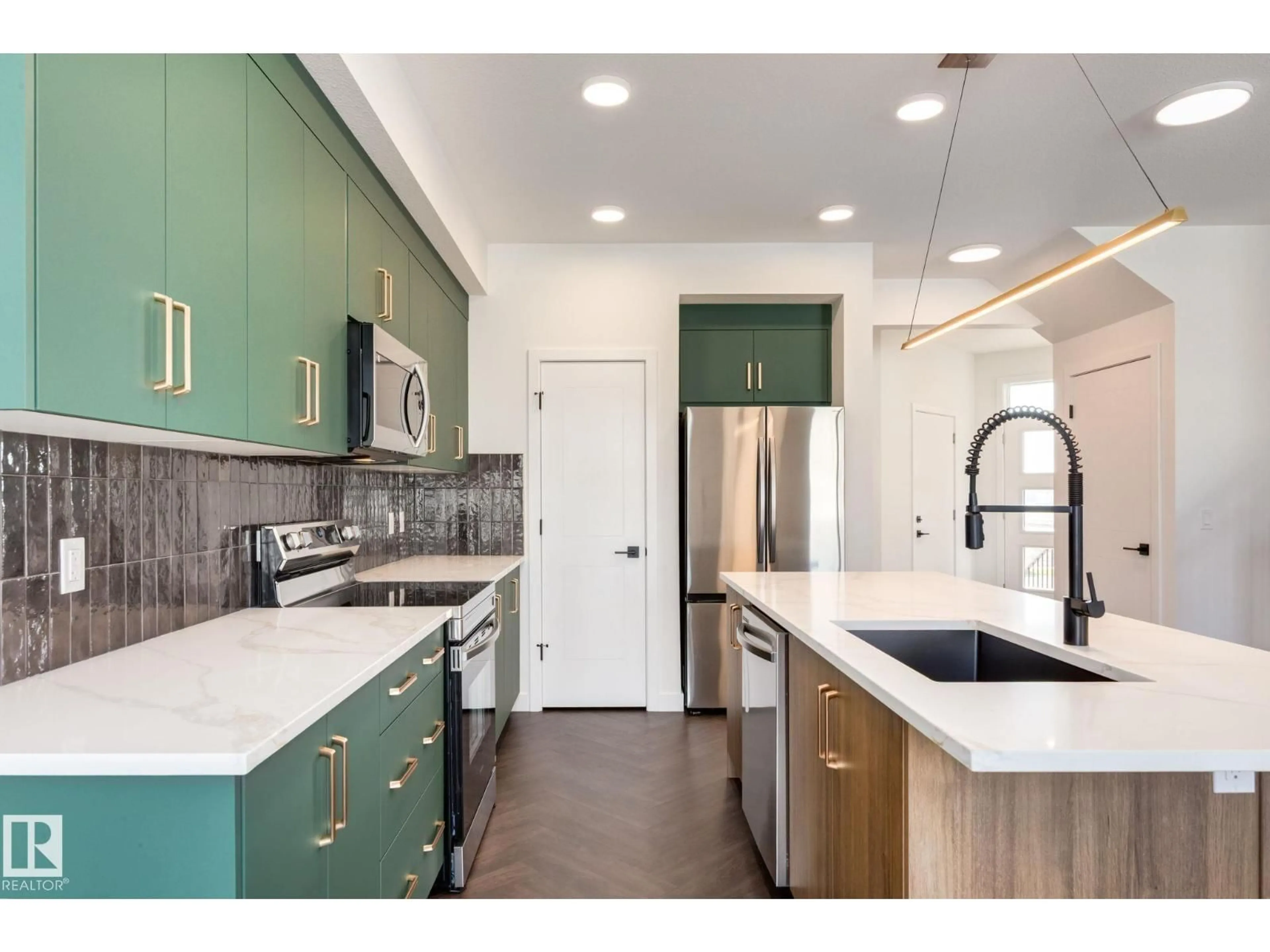 Contemporary kitchen, ceramic/tile floor for 2118 CROSSBILL LN, Edmonton Alberta T5S0W3