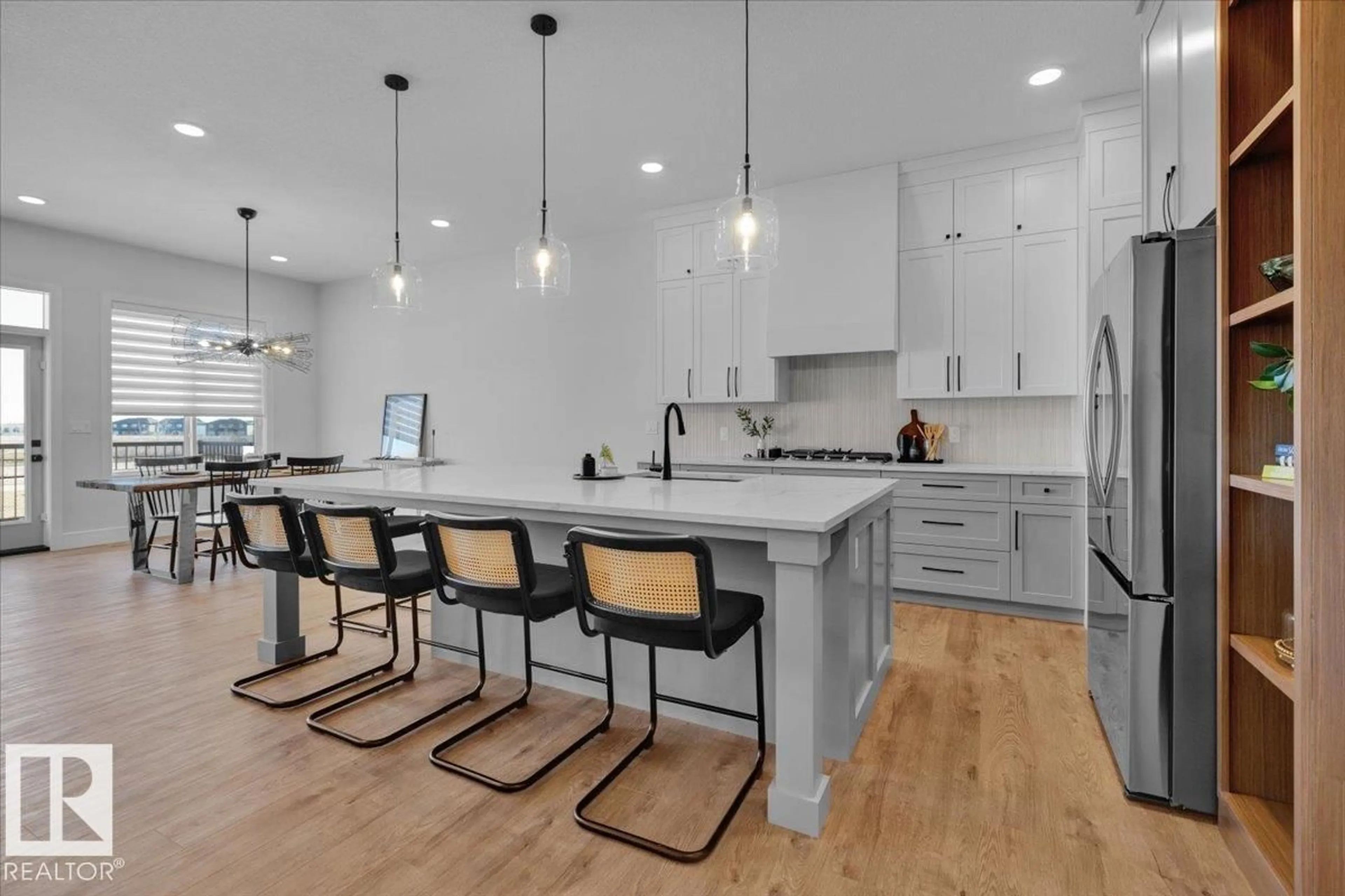 Open concept kitchen, unknown for 2003 GENESIS LN, Stony Plain Alberta T7Z0K5