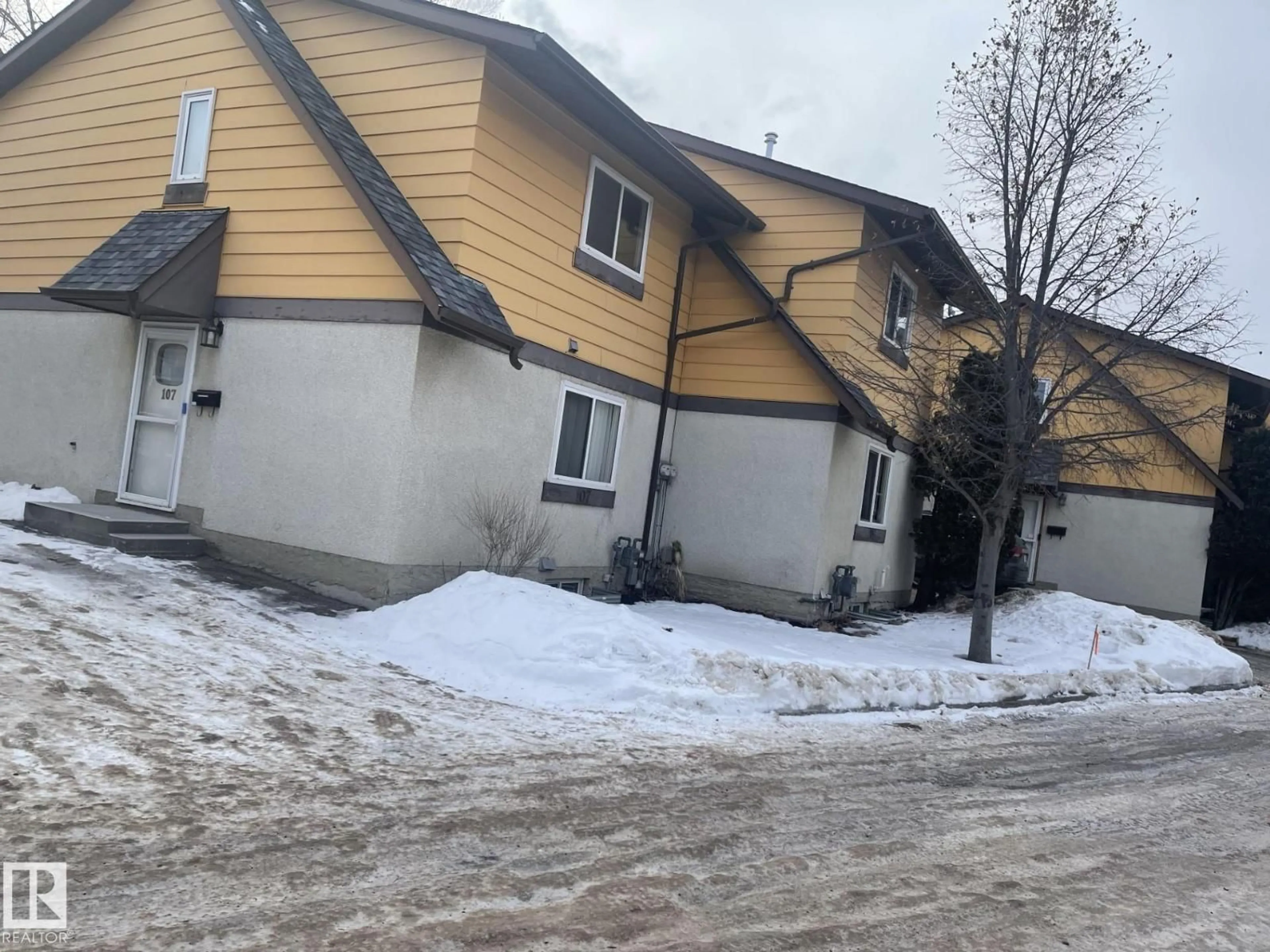 Unknown for 107 WOODSTOCK NW, Edmonton Alberta T5T0H6