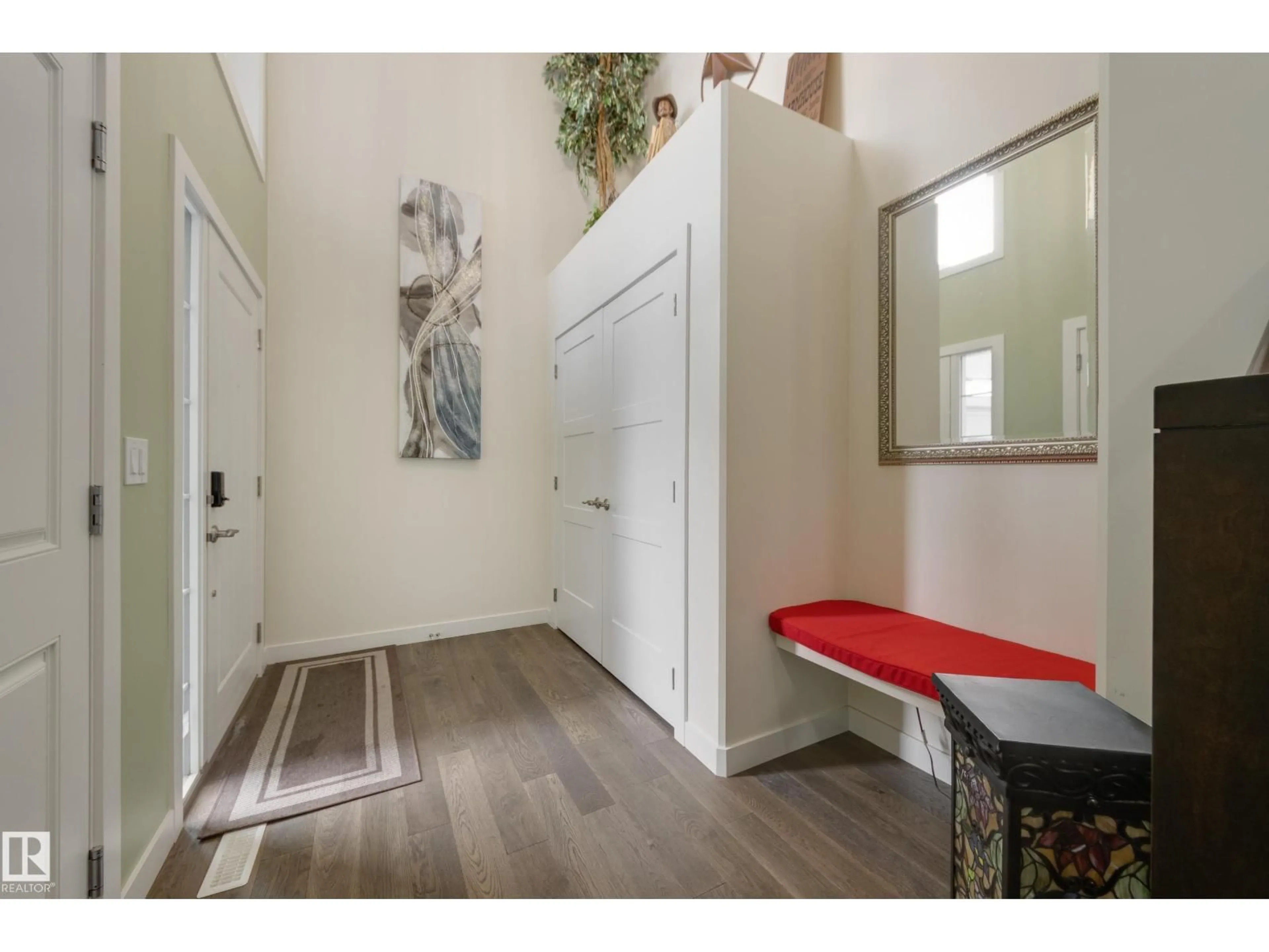 Indoor entryway for 64 MAPLE CR, Gibbons Alberta T0A1N0