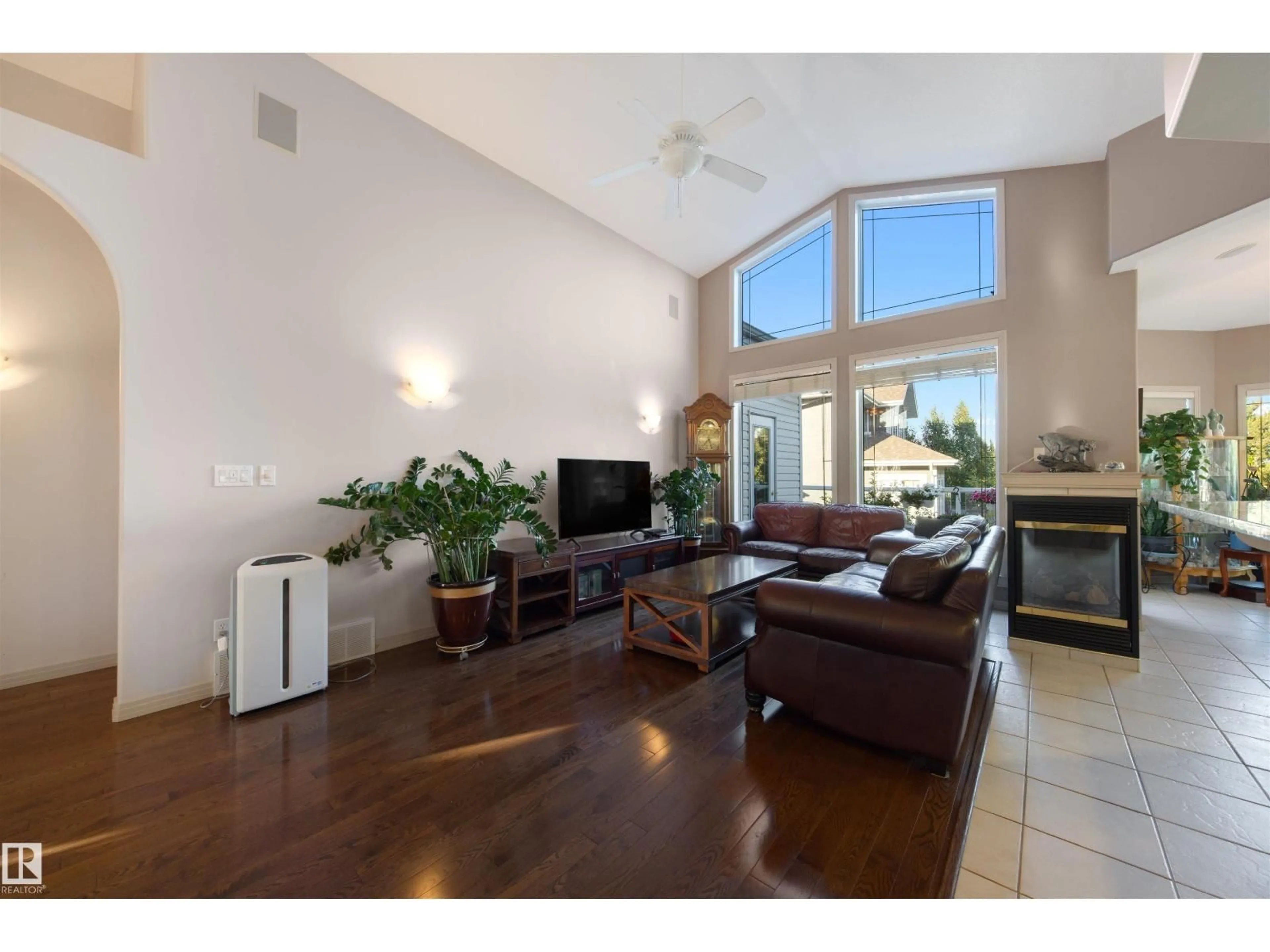 Living room with furniture, unknown for 201 ERIN RIDGE DR, St. Albert Alberta T8N6Z3