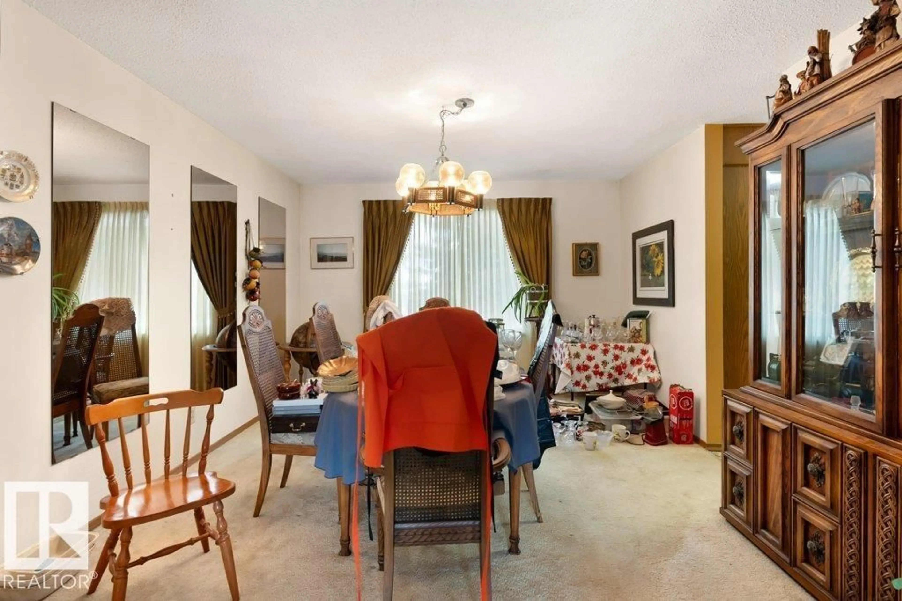 Dining room, unknown for 10511 74 ST, Edmonton Alberta T6A3Y2