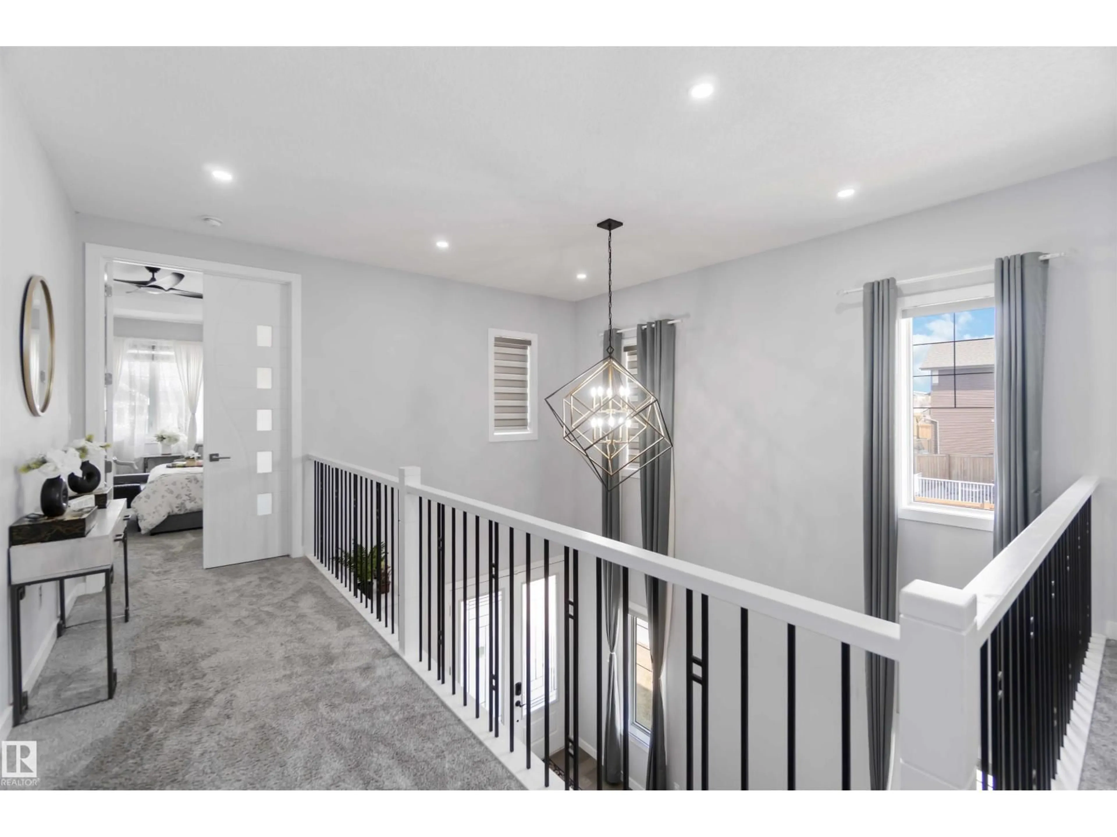 Indoor entryway for 5732 KEEPING CR, Edmonton Alberta T6W4K4