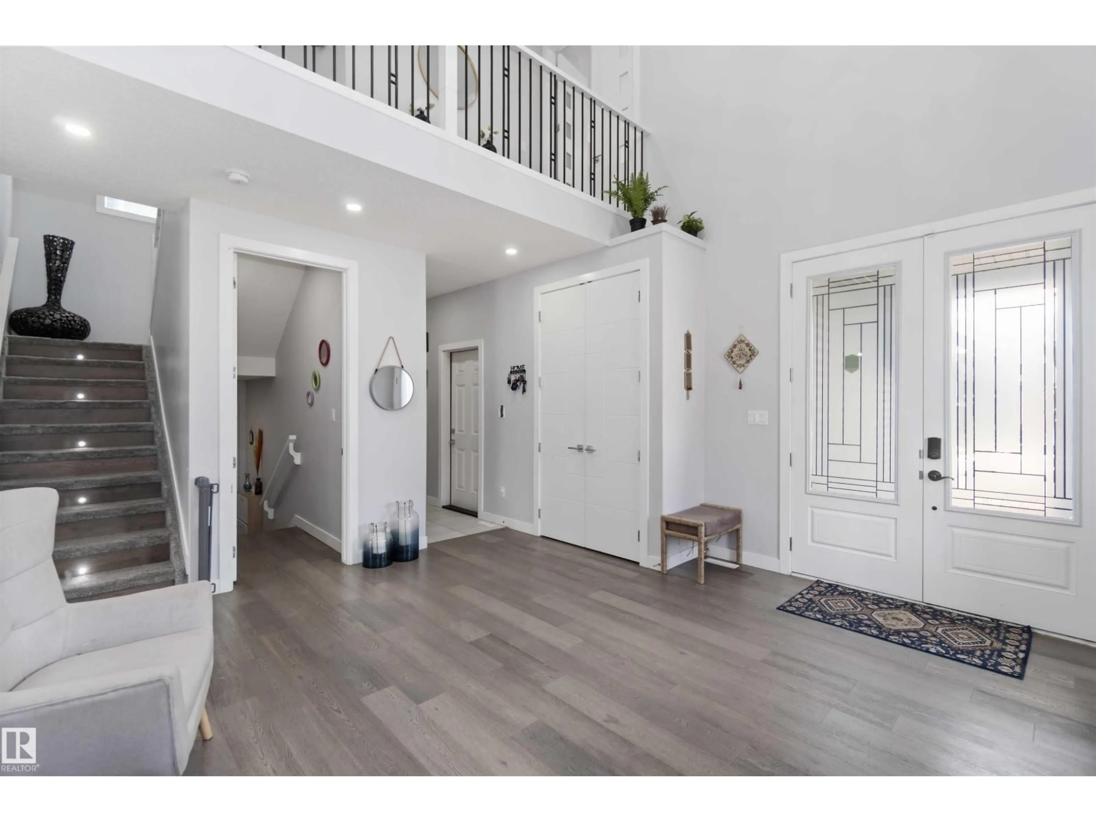 Indoor entryway for 5732 KEEPING CR, Edmonton Alberta T6W4K4