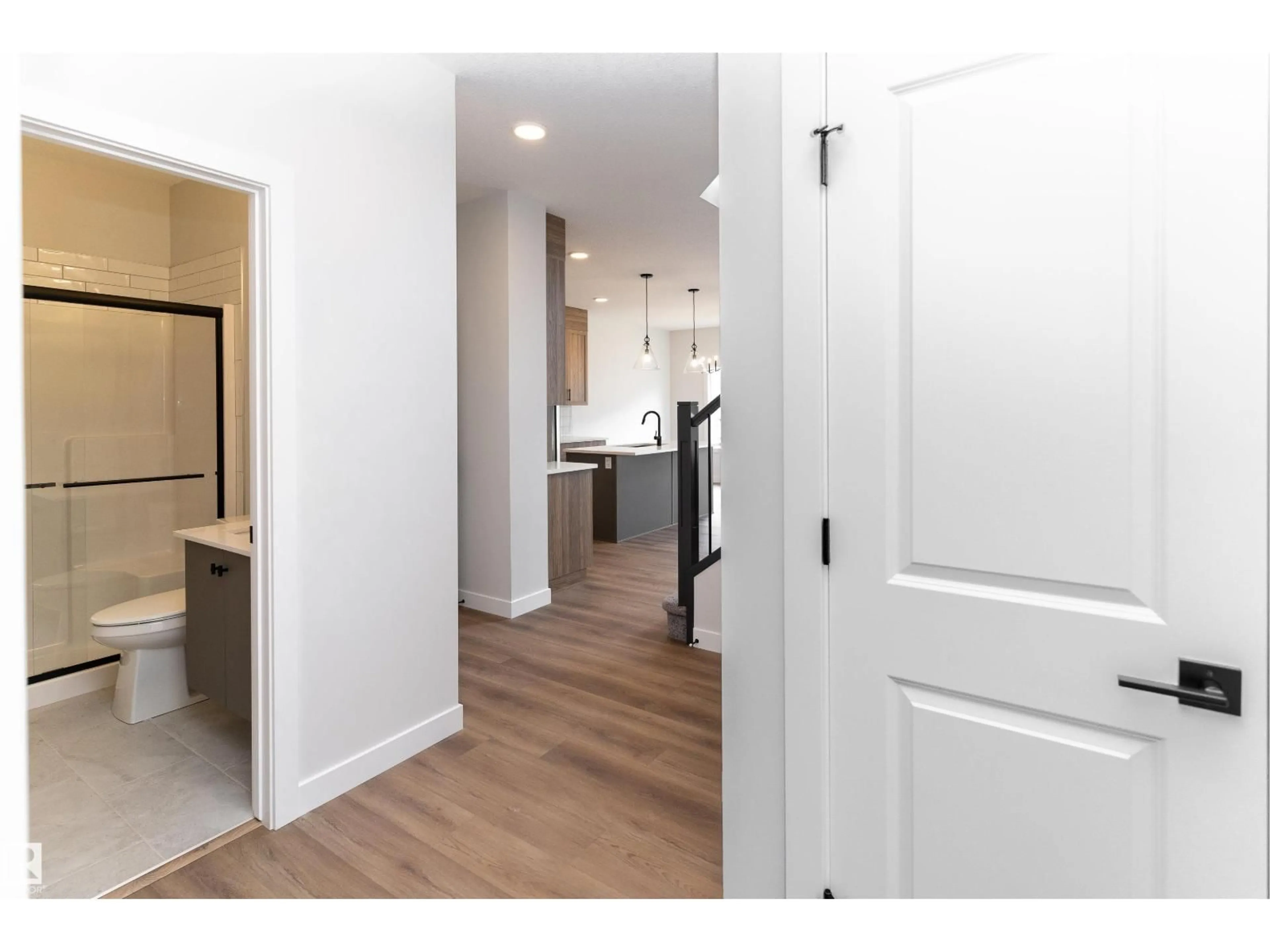 Indoor entryway for 3026 DIXON LD, Edmonton Alberta T6W5L1