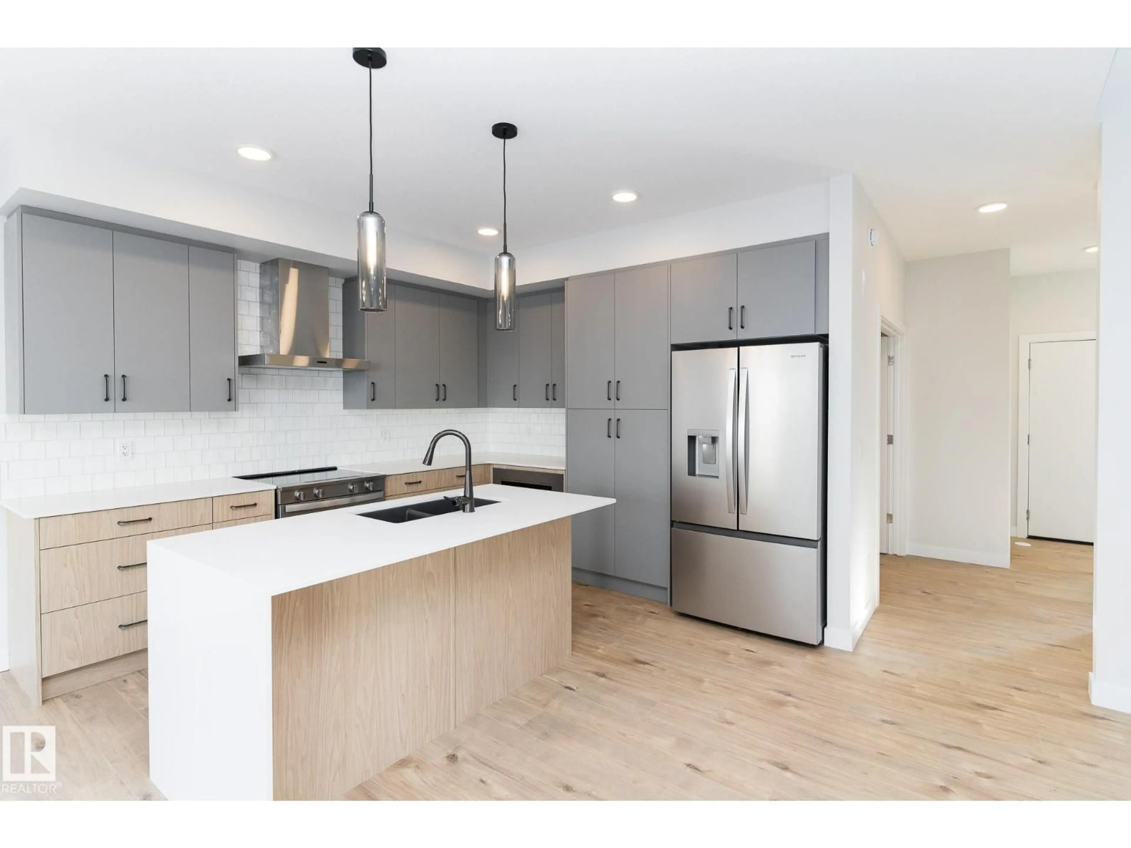 Open concept kitchen, unknown for 3038 DIXON LD, Edmonton Alberta T6W5L2