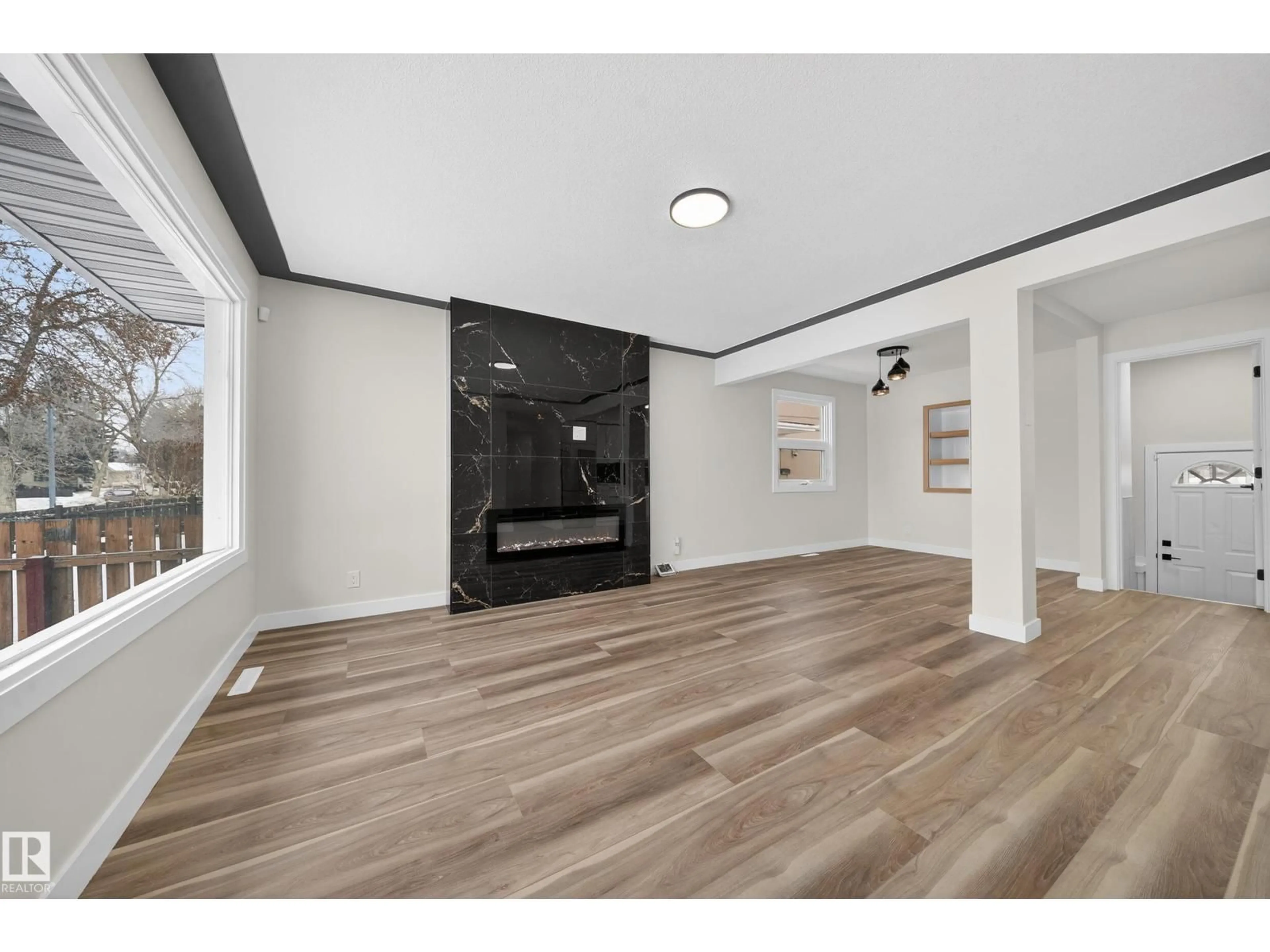 Unknown for 11815 46 ST, Edmonton Alberta T5W2V6